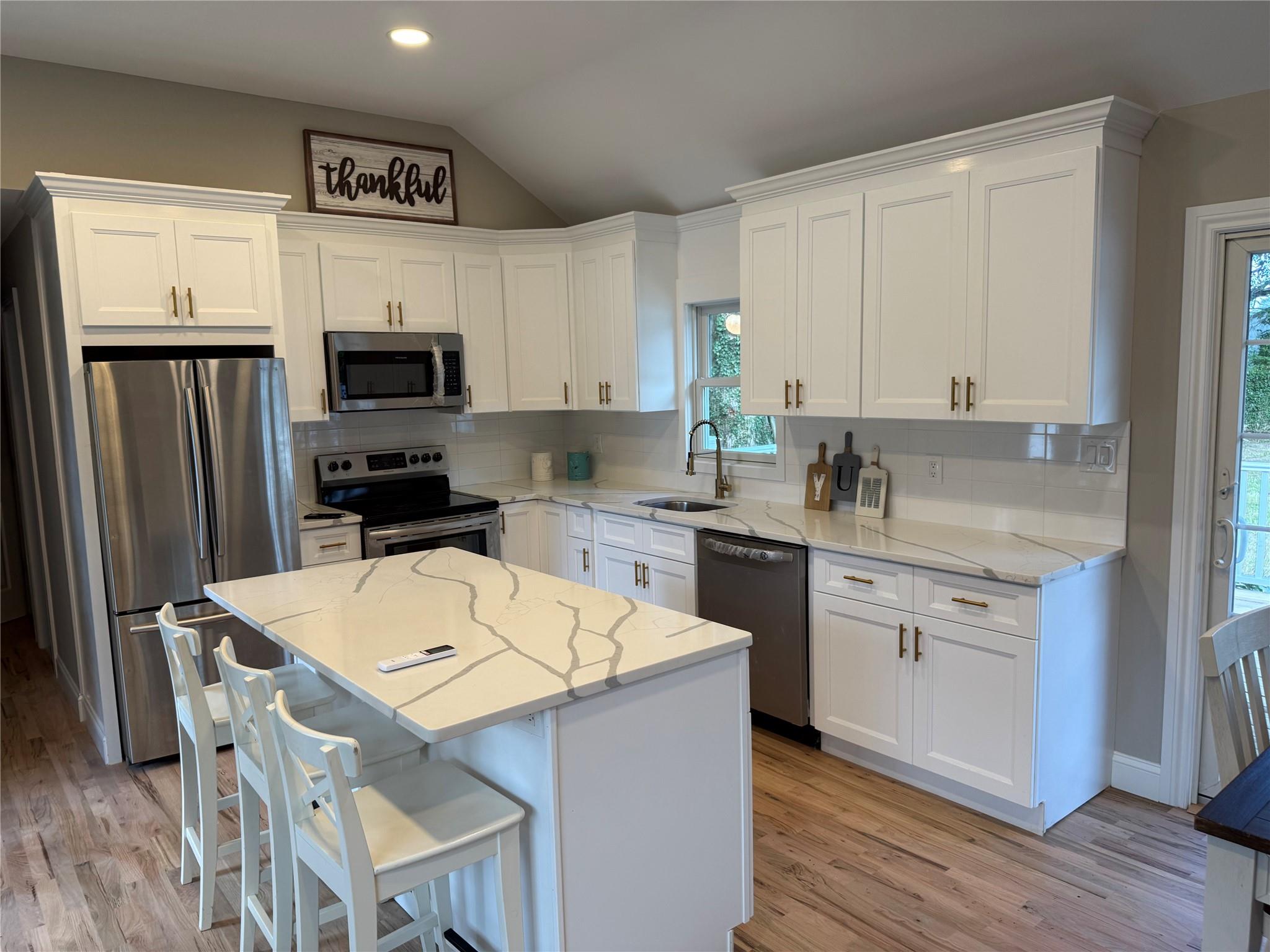 22 Bradish Lane, Babylon, NY 11702