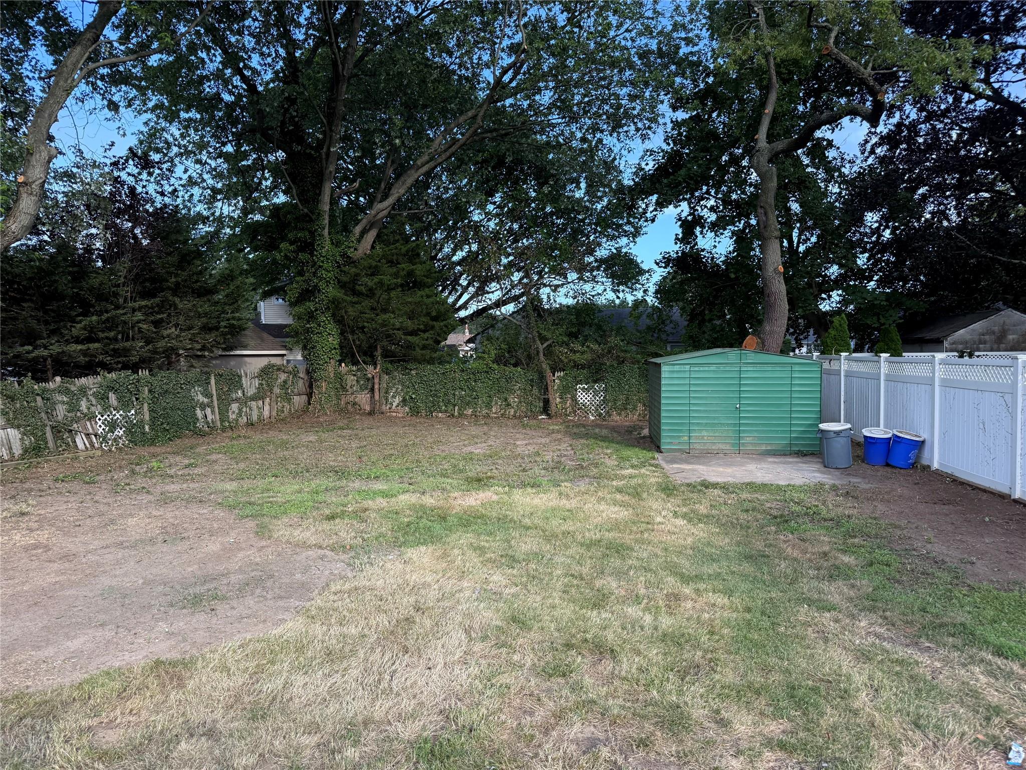 22 Bradish Lane, Babylon, NY 11702