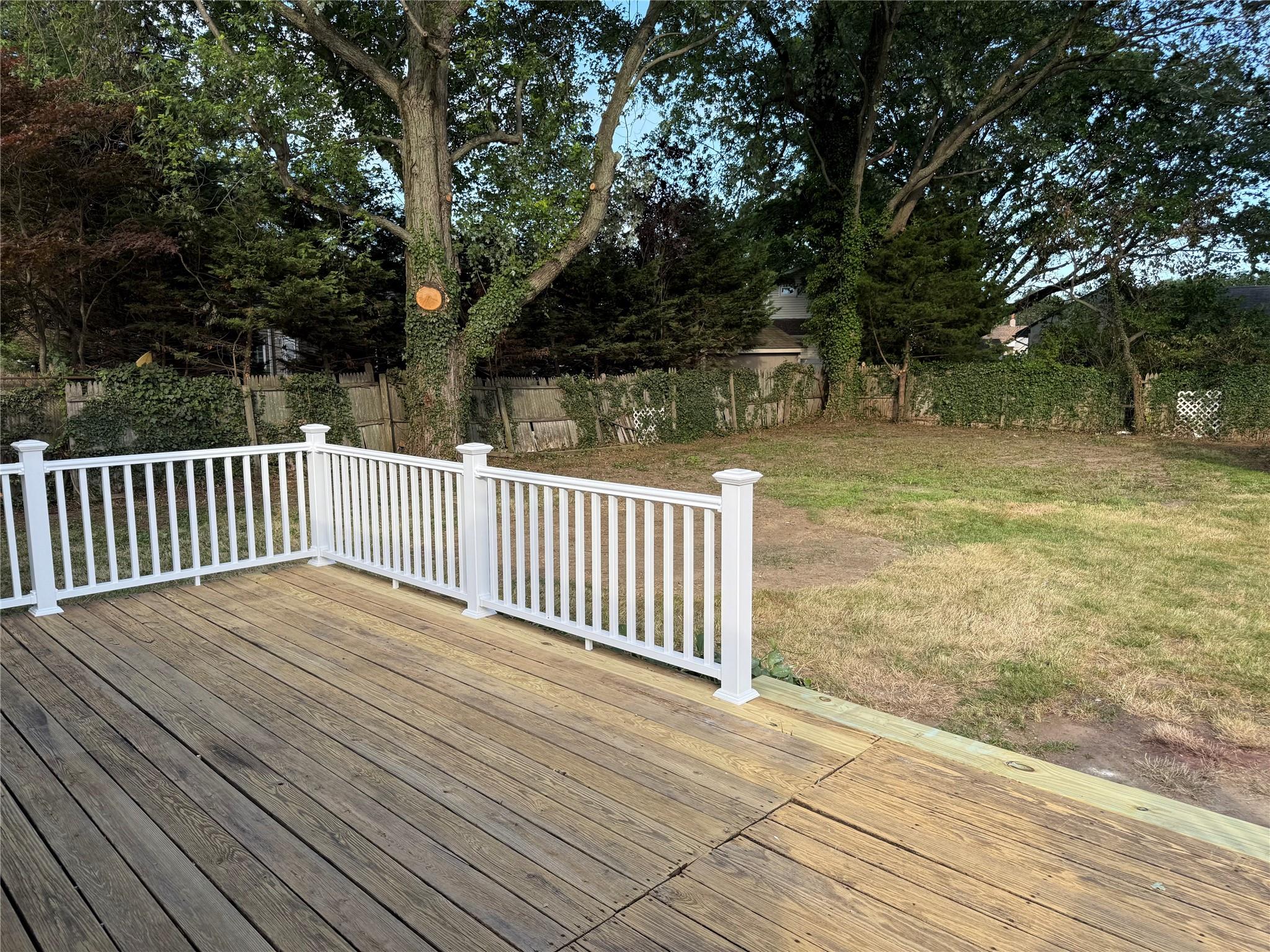 22 Bradish Lane, Babylon, NY 11702