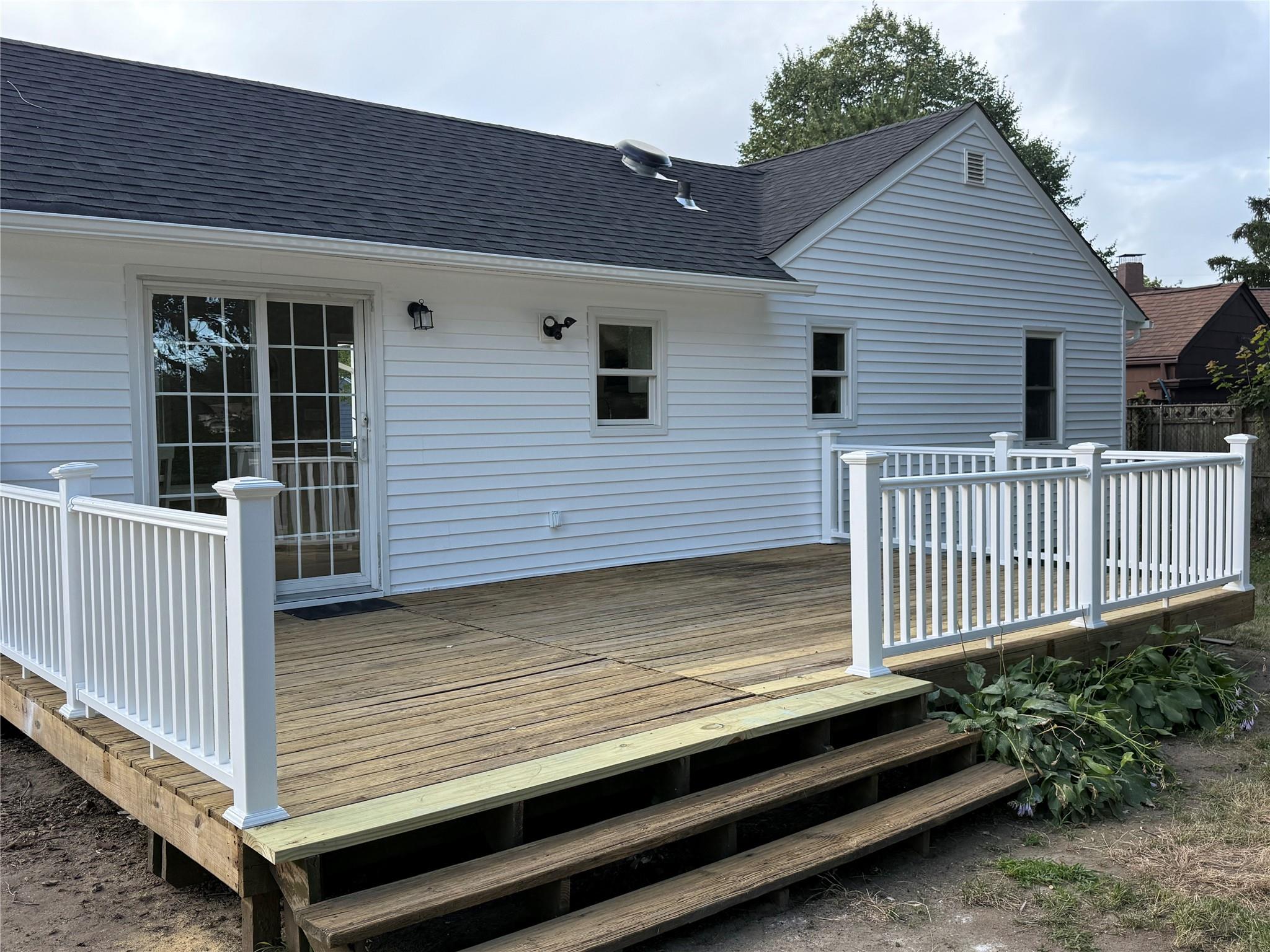 22 Bradish Lane, Babylon, NY 11702