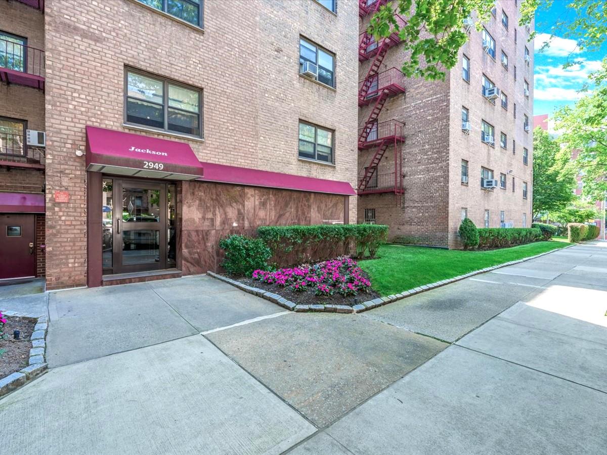 29-49 137th Street # 6G, Flushing, NY 11354