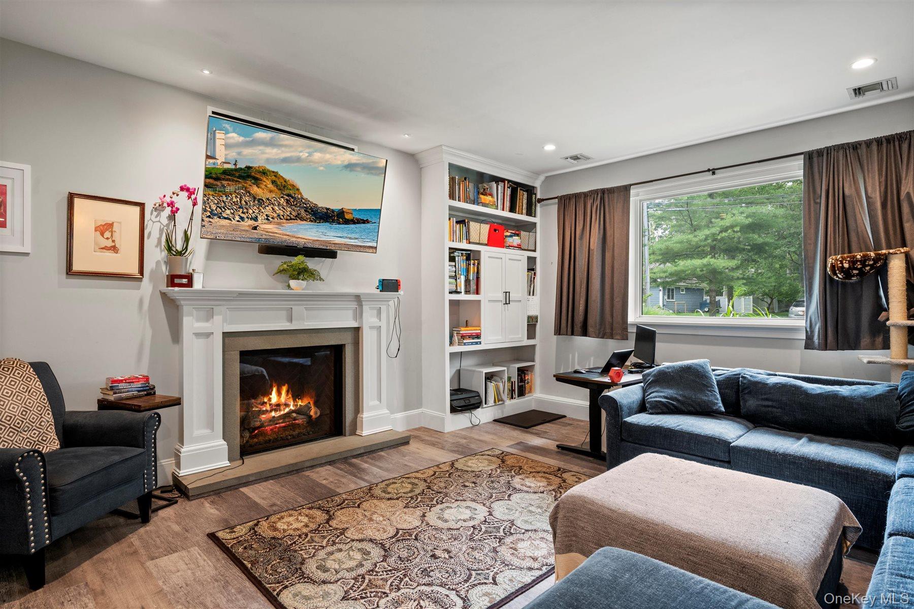 24 Canvasback Lane, East Quogue, NY 11942