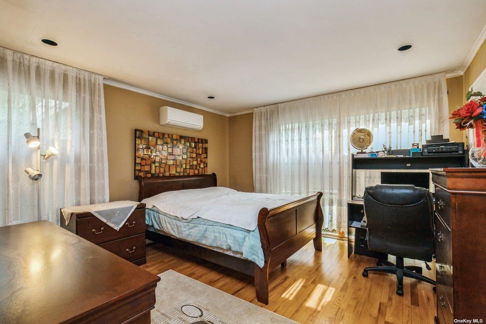 2 Godfrey Lane, Huntington, NY 11743