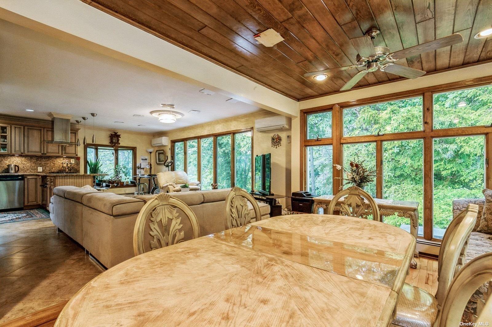 2 Godfrey Lane, Huntington, NY 11743