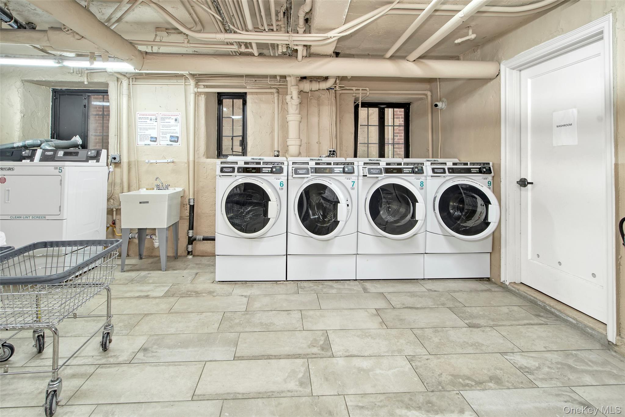 45 W Pondfield Road # 1F, Bronxville, NY 10708