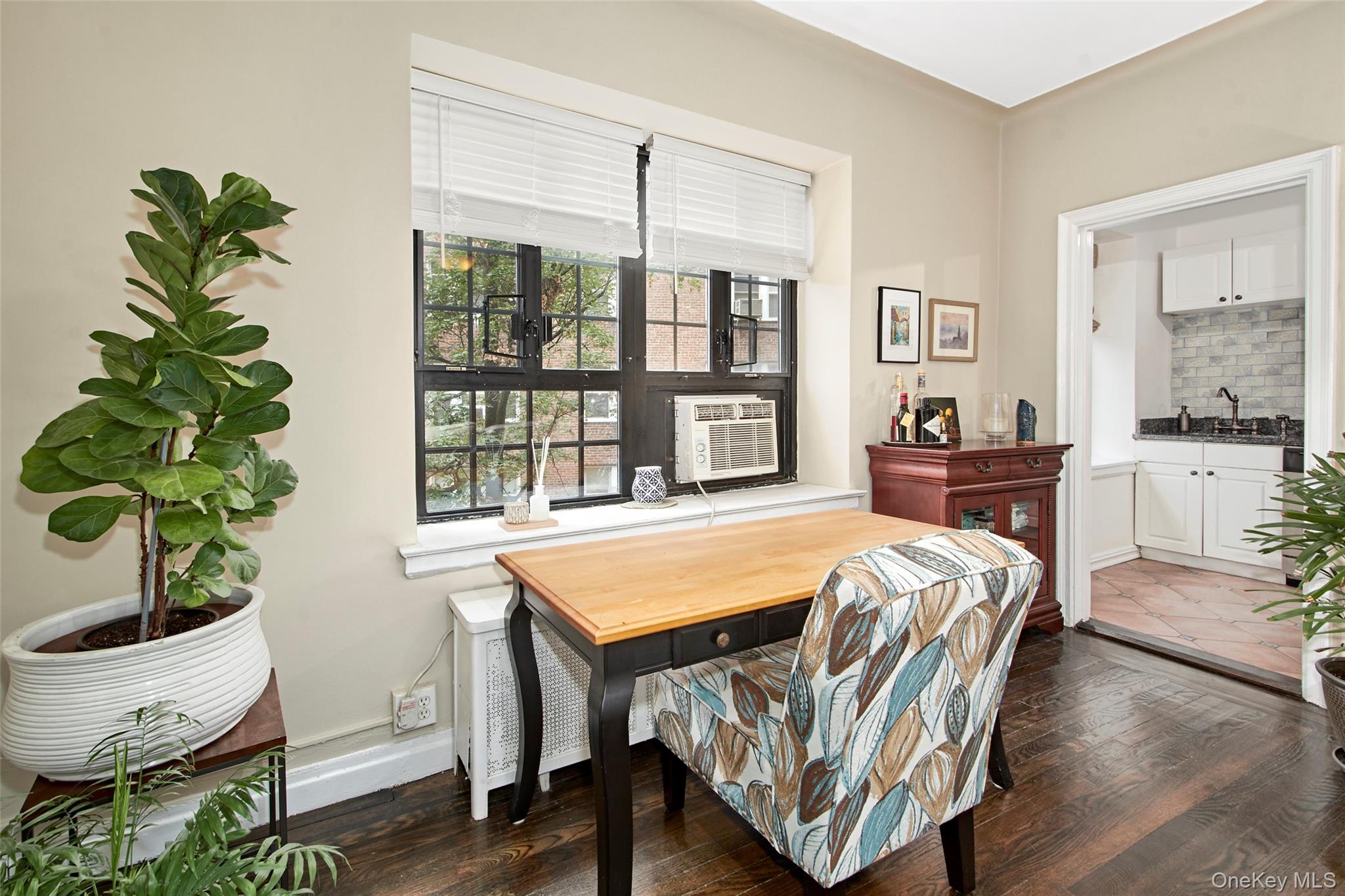 45 W Pondfield Road # 1F, Bronxville, NY 10708