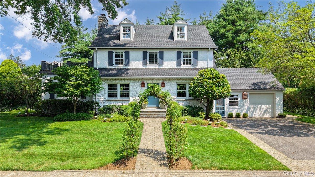 21 Orchard Road, Larchmont, NY 10538