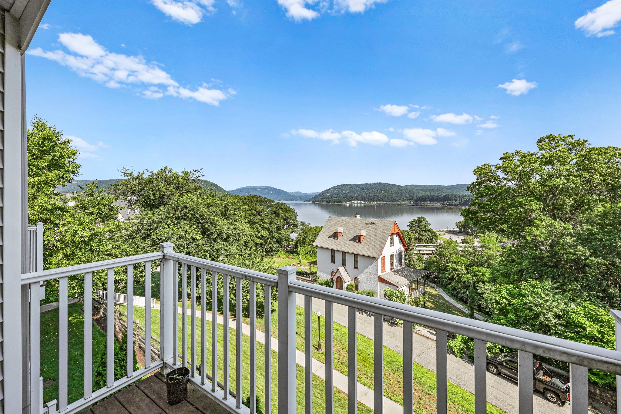 422 Northview Court # 422, Peekskill, NY 10566