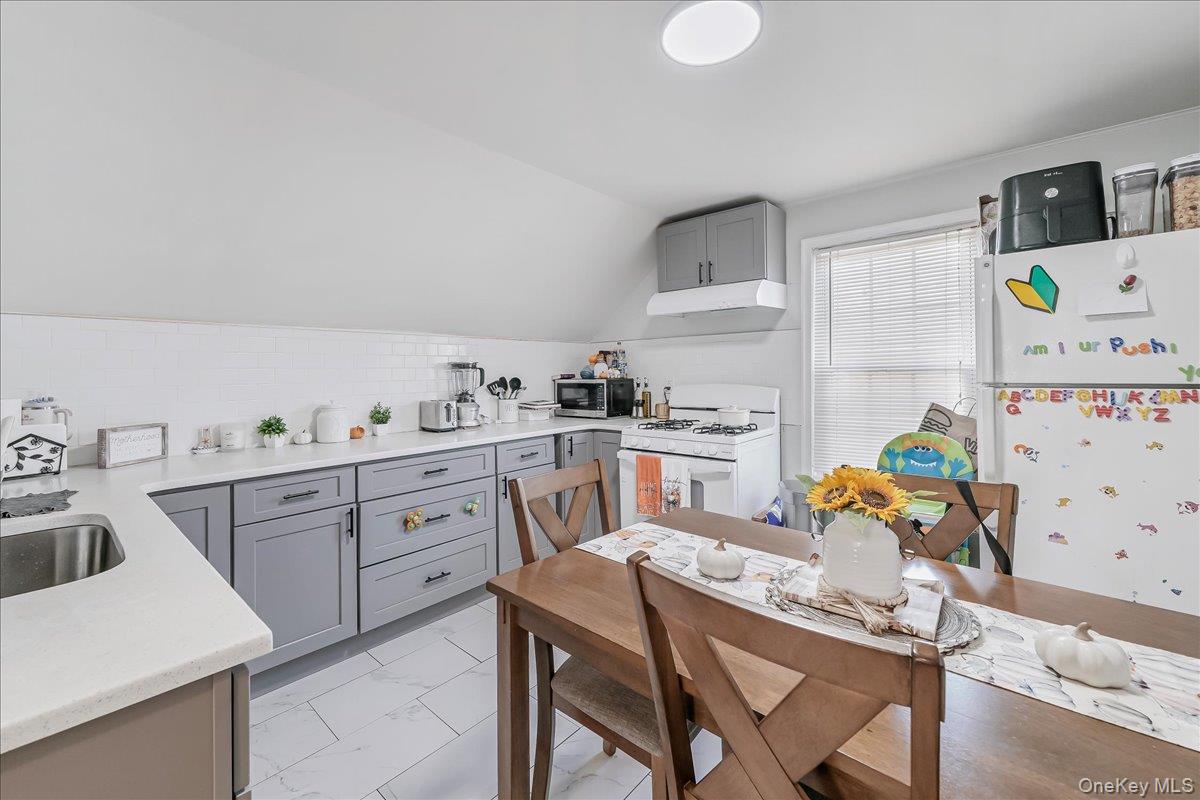 251 Columbus Avenue, West Harrison, NY 10604