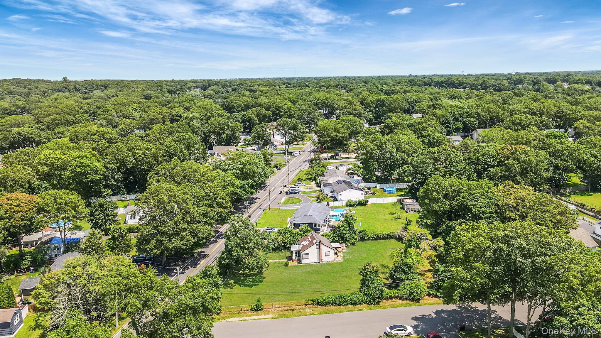 318 A Johnson Avenue, Ronkonkoma, NY 11779