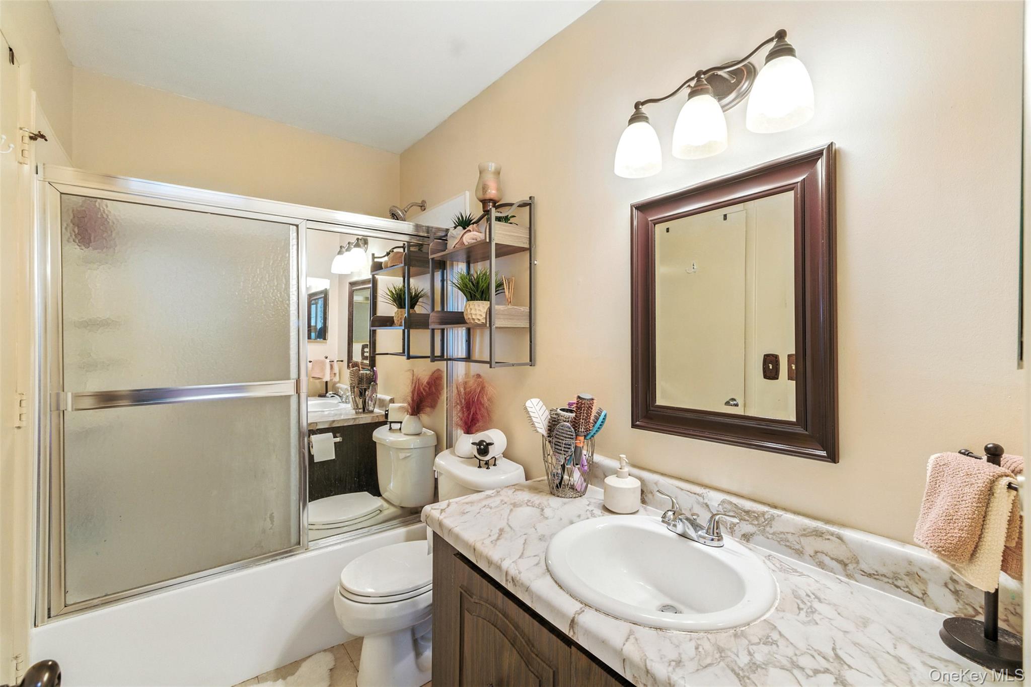 53 Sunny Brook Circle, Highland, NY 12528