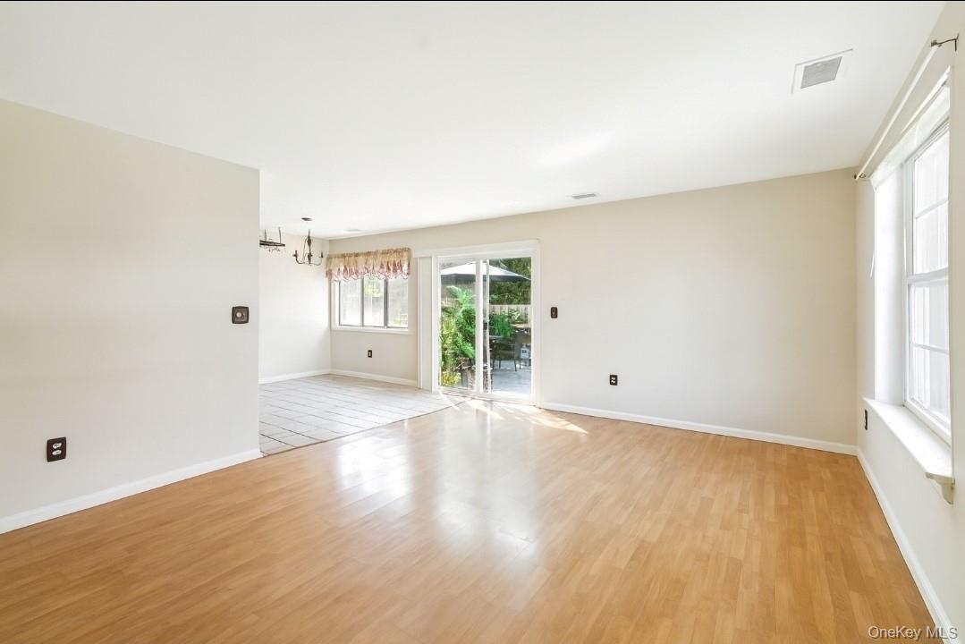 53 Sunny Brook Circle, Highland, NY 12528