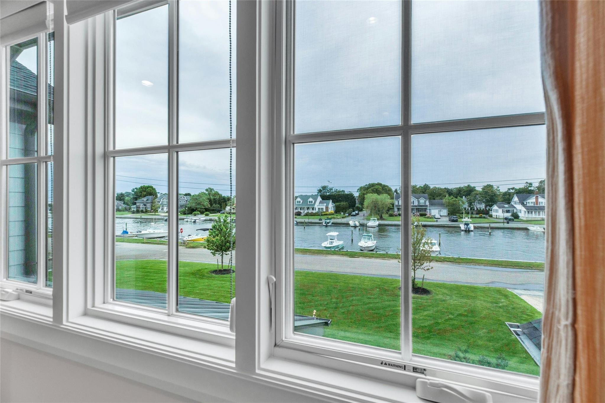 52 Concourse E, Brightwaters, NY 11718