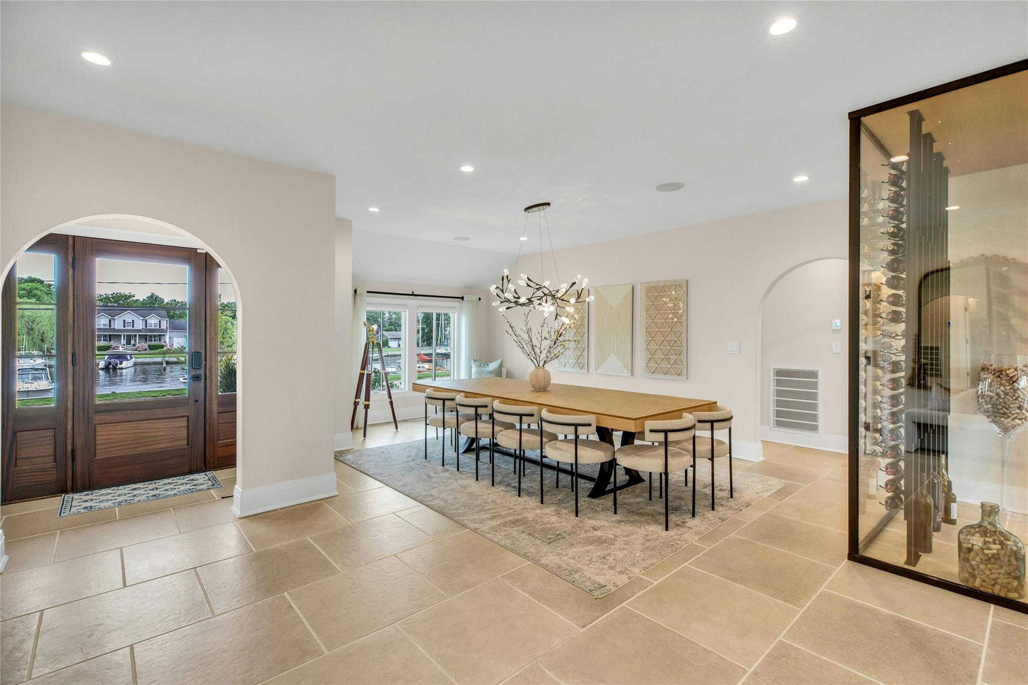 52 Concourse E, Brightwaters, NY 11718