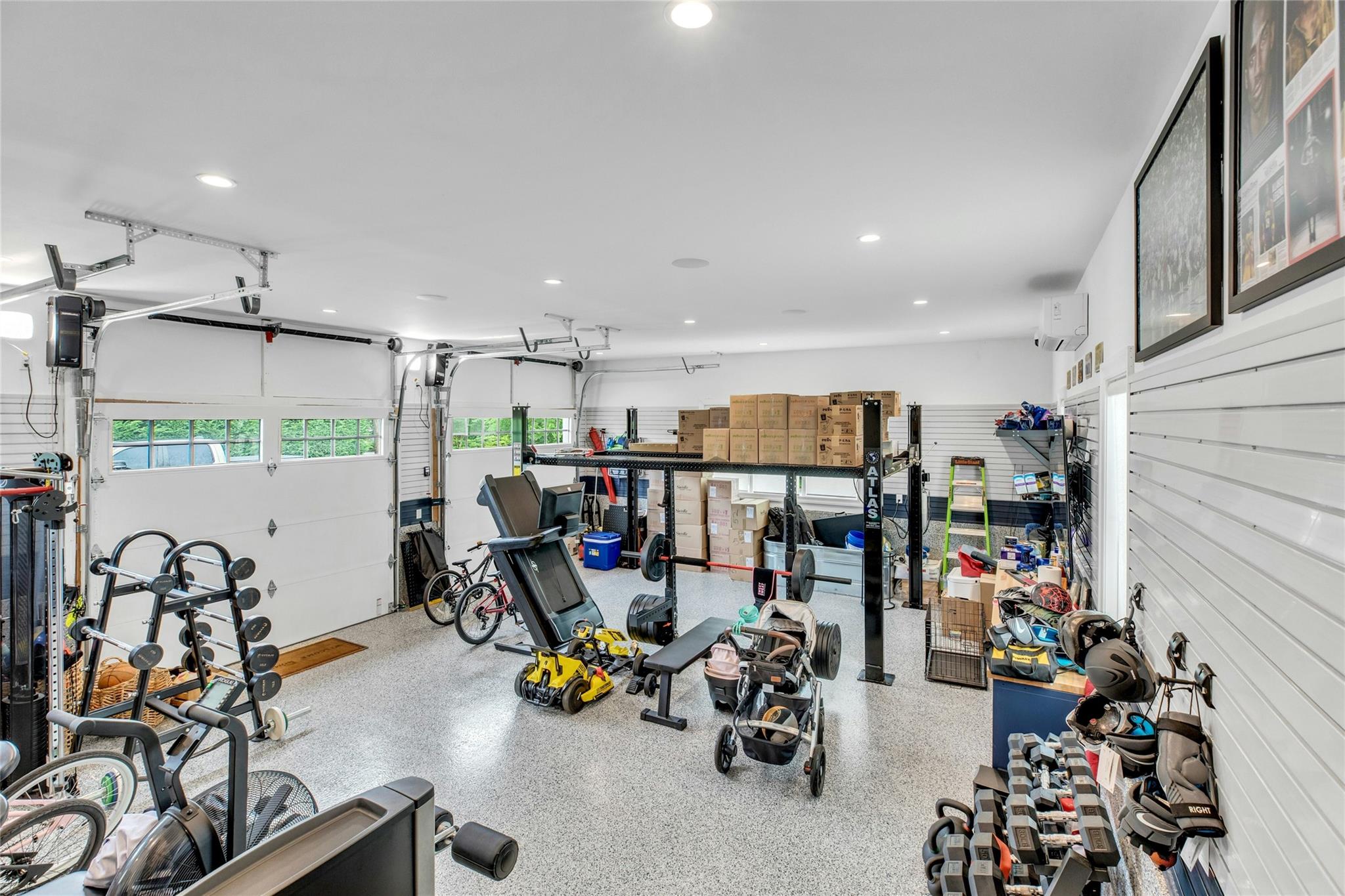 52 Concourse E, Brightwaters, NY 11718