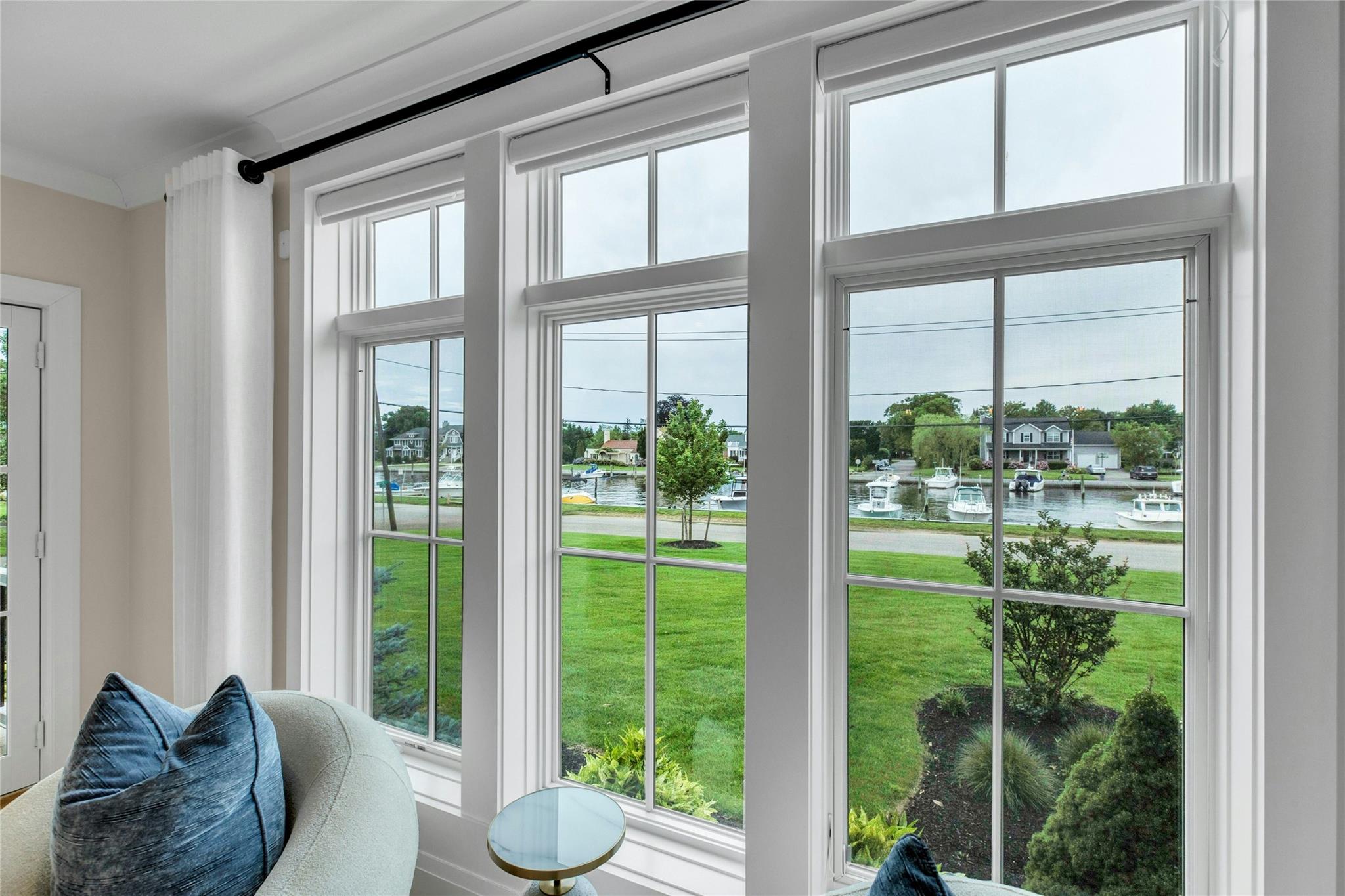 52 Concourse E, Brightwaters, NY 11718