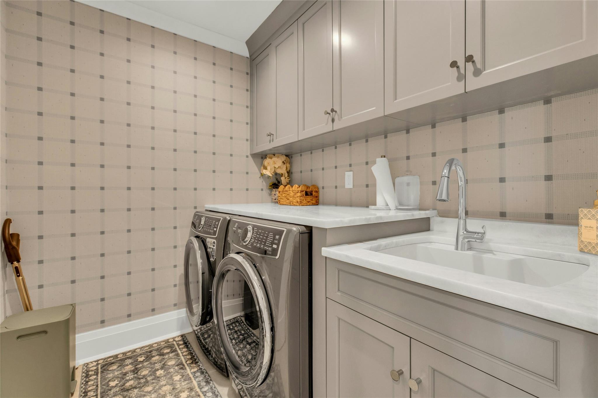 52 Concourse E, Brightwaters, NY 11718