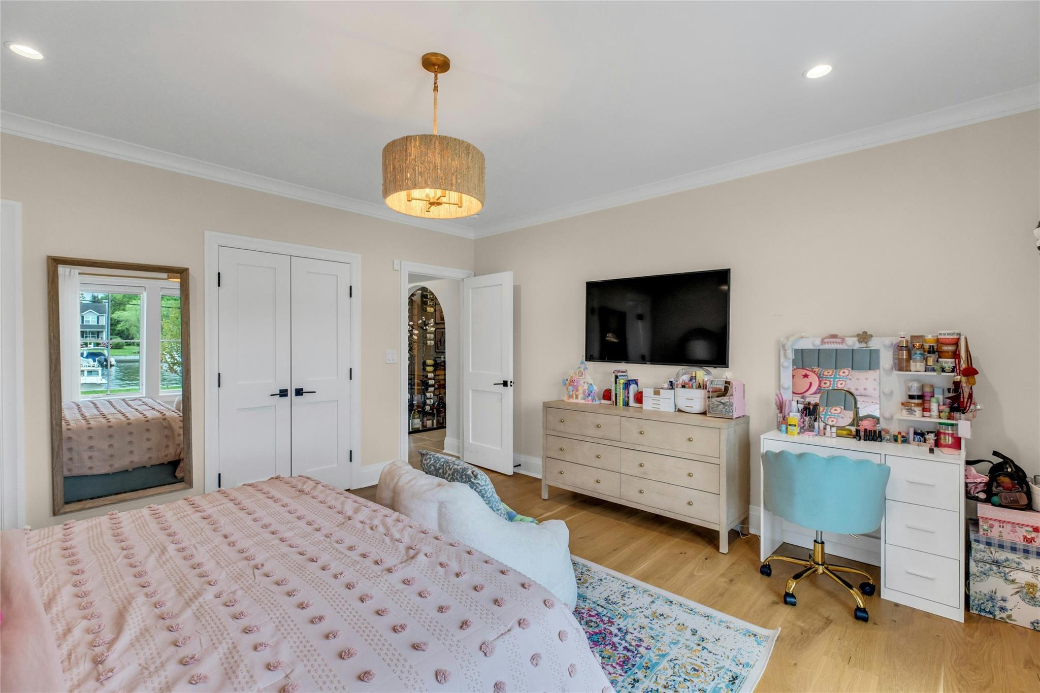 52 Concourse E, Brightwaters, NY 11718