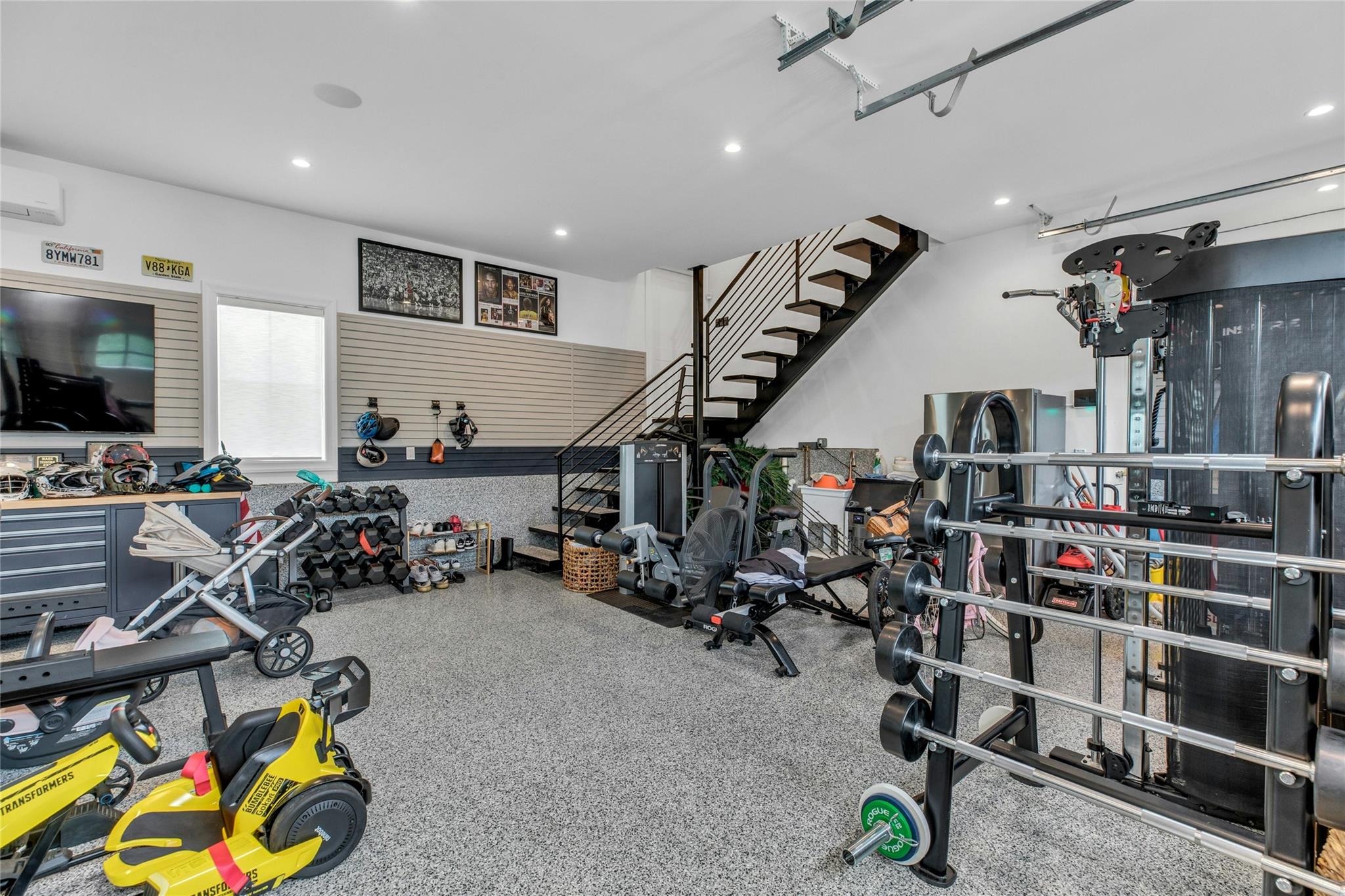 52 Concourse E, Brightwaters, NY 11718