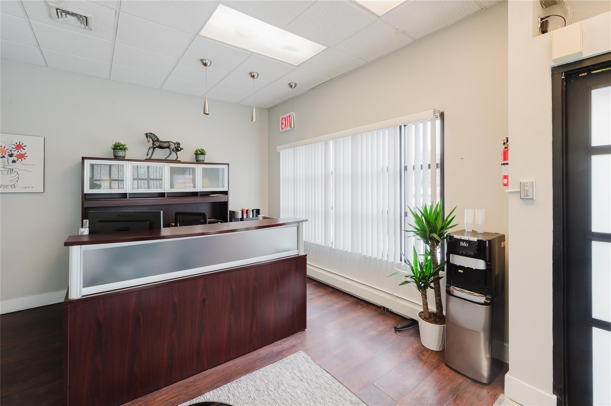 98-22 Metropolitan Avenue, Forest Hills, NY 11375