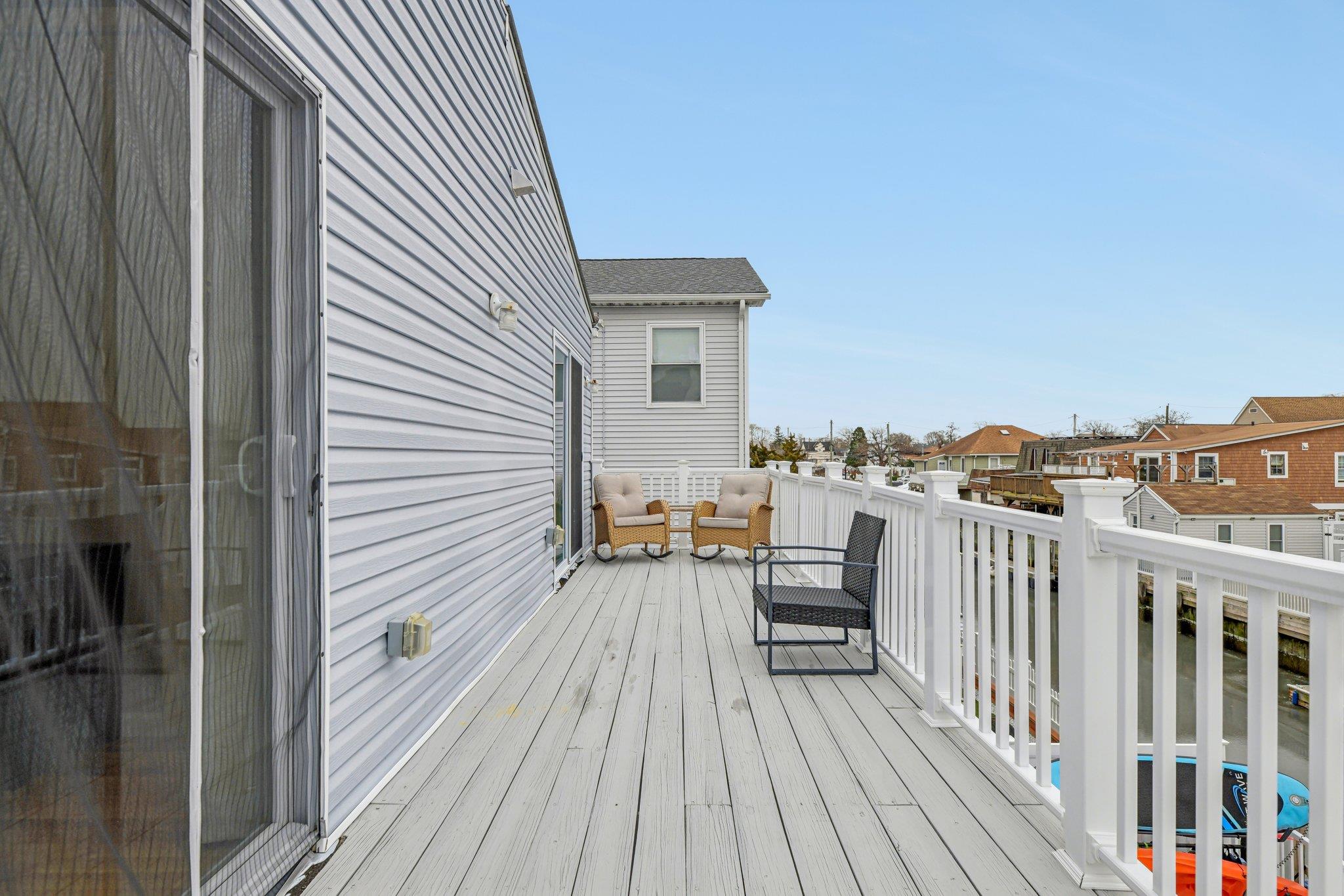 652 Arthur Street, Baldwin Harbor, NY 11510