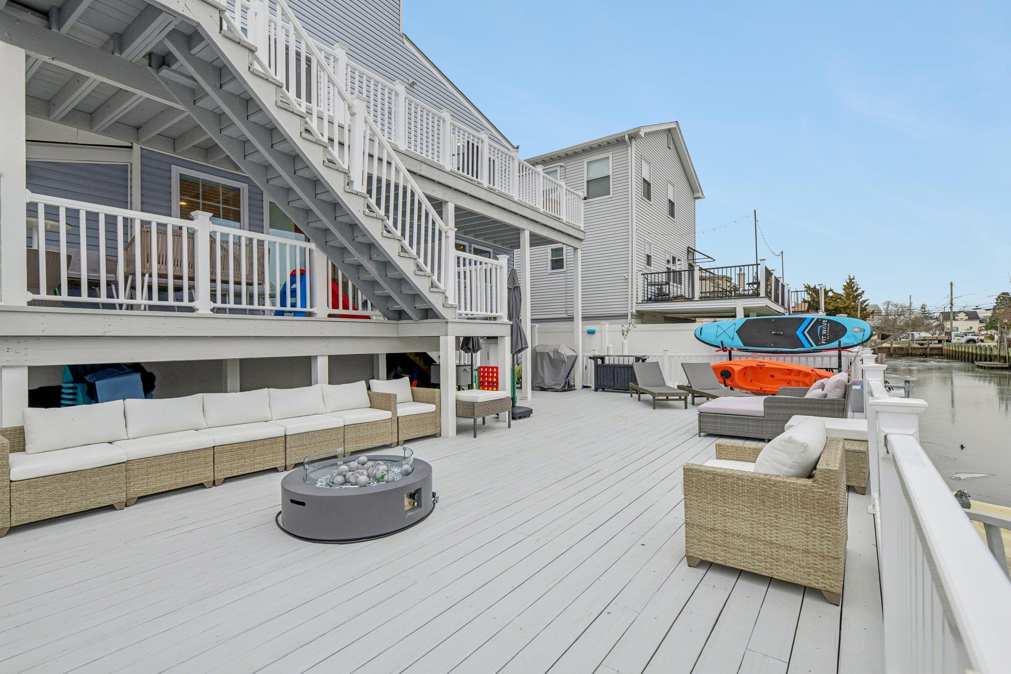 652 Arthur Street, Baldwin Harbor, NY 11510