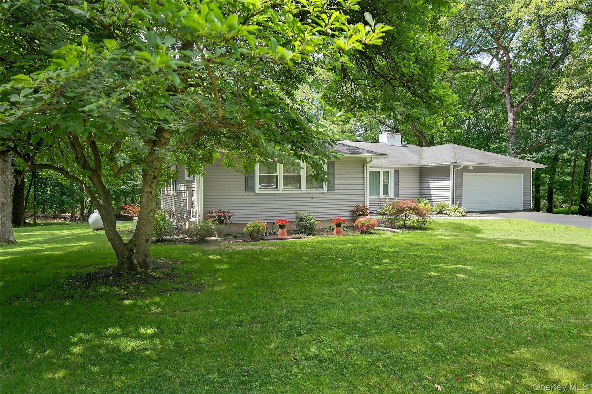 115 Dogwood Lane, Newburgh, NY 12550-2017