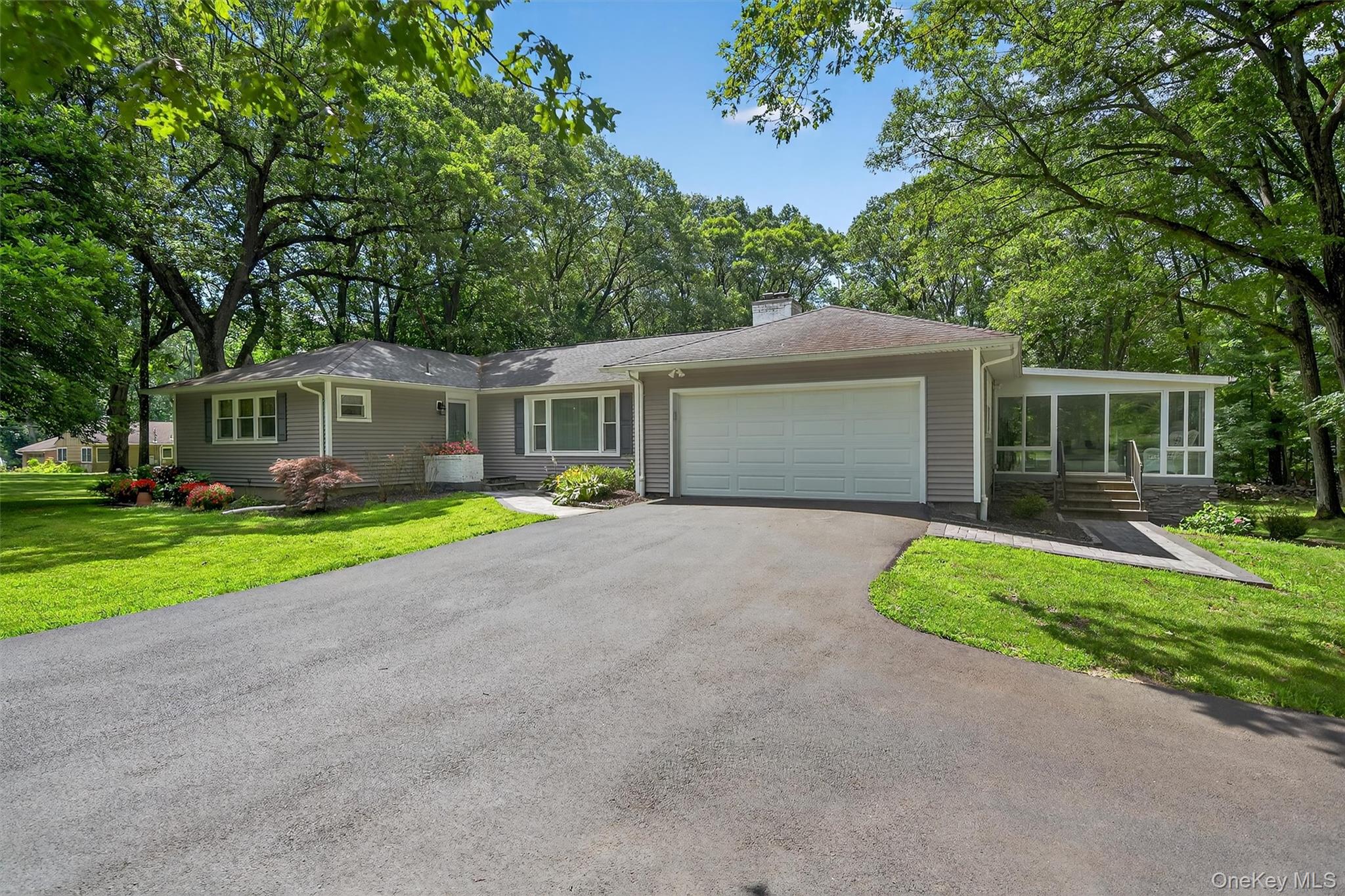 115 Dogwood Lane, Newburgh, NY 12550-2017