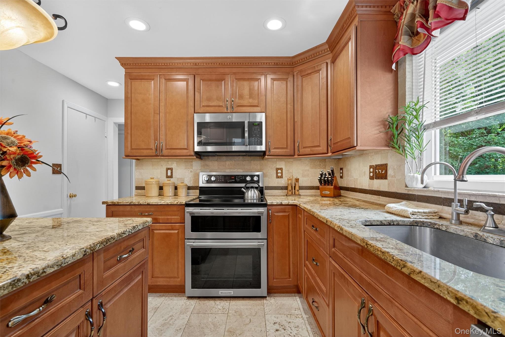 115 Dogwood Lane, Newburgh, NY 12550-2017