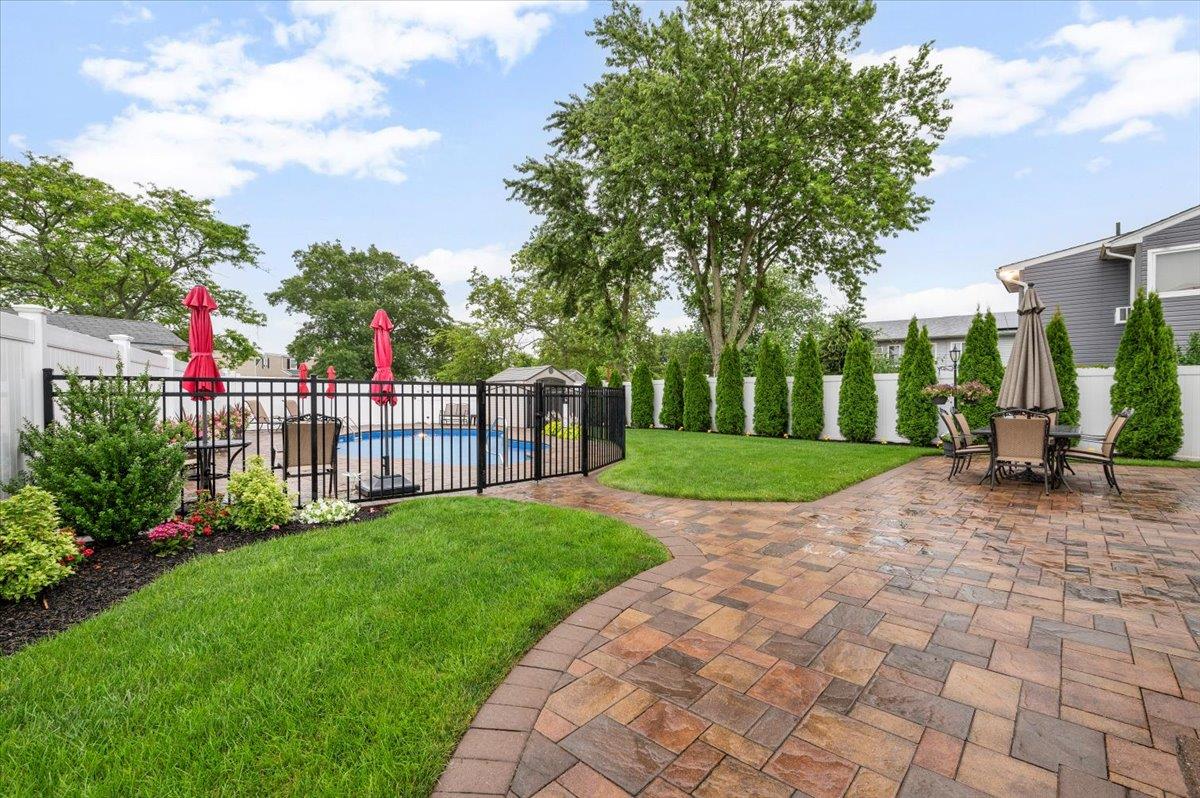 2575 Mariners Avenue, Wantagh, NY 11793