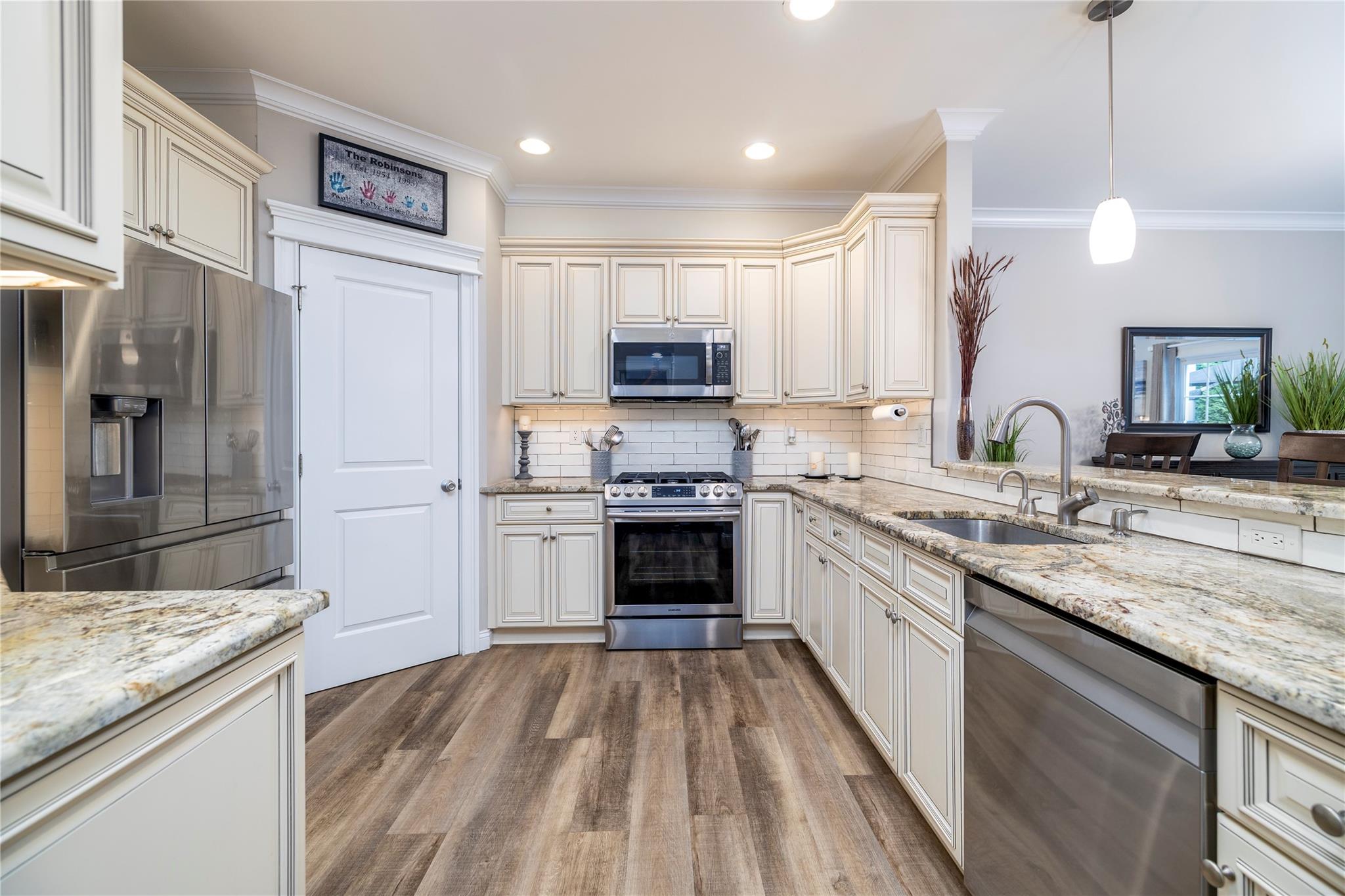 36 Nicole Court, Copiague, NY 11726