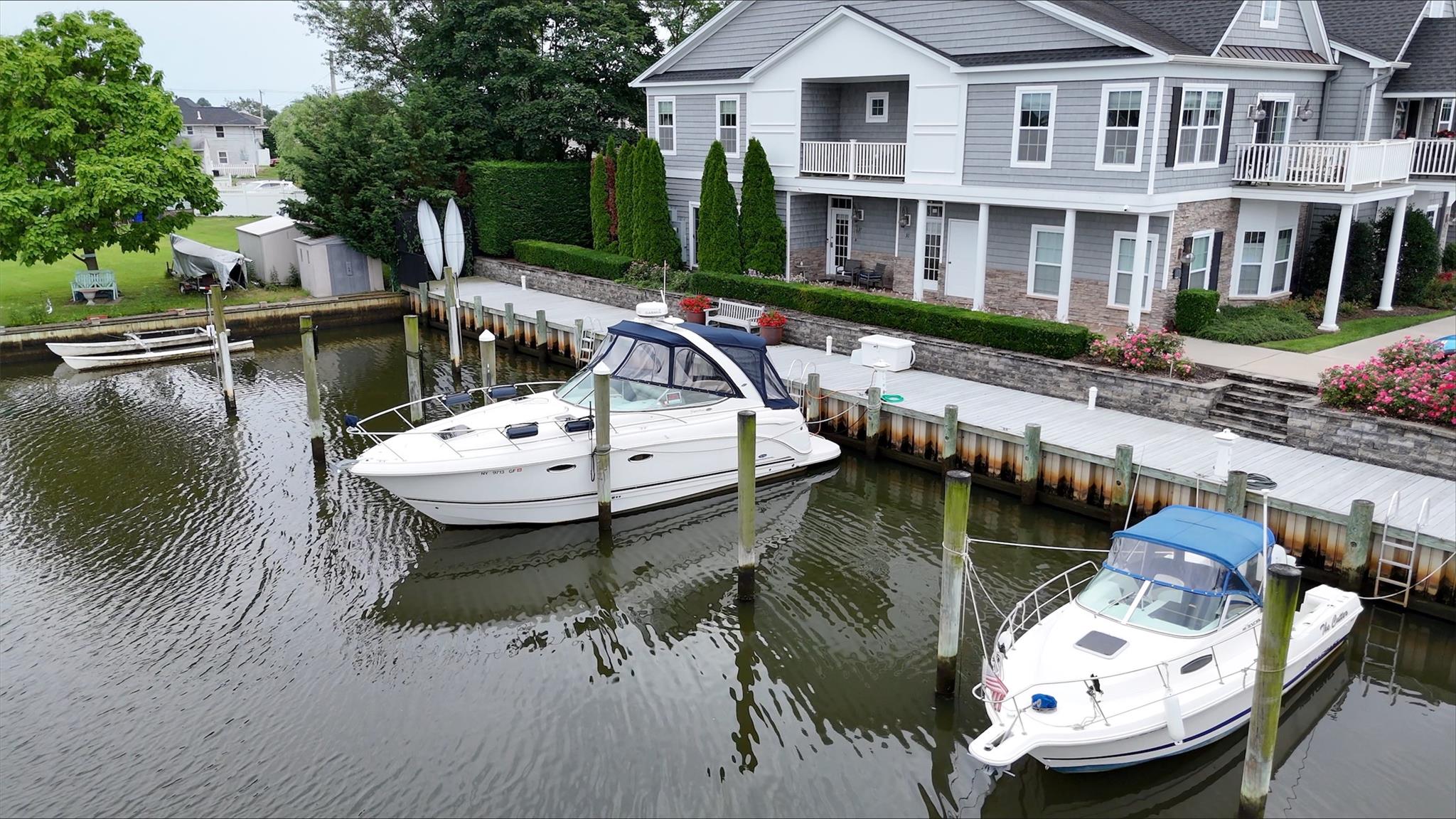 36 Nicole Court, Copiague, NY 11726