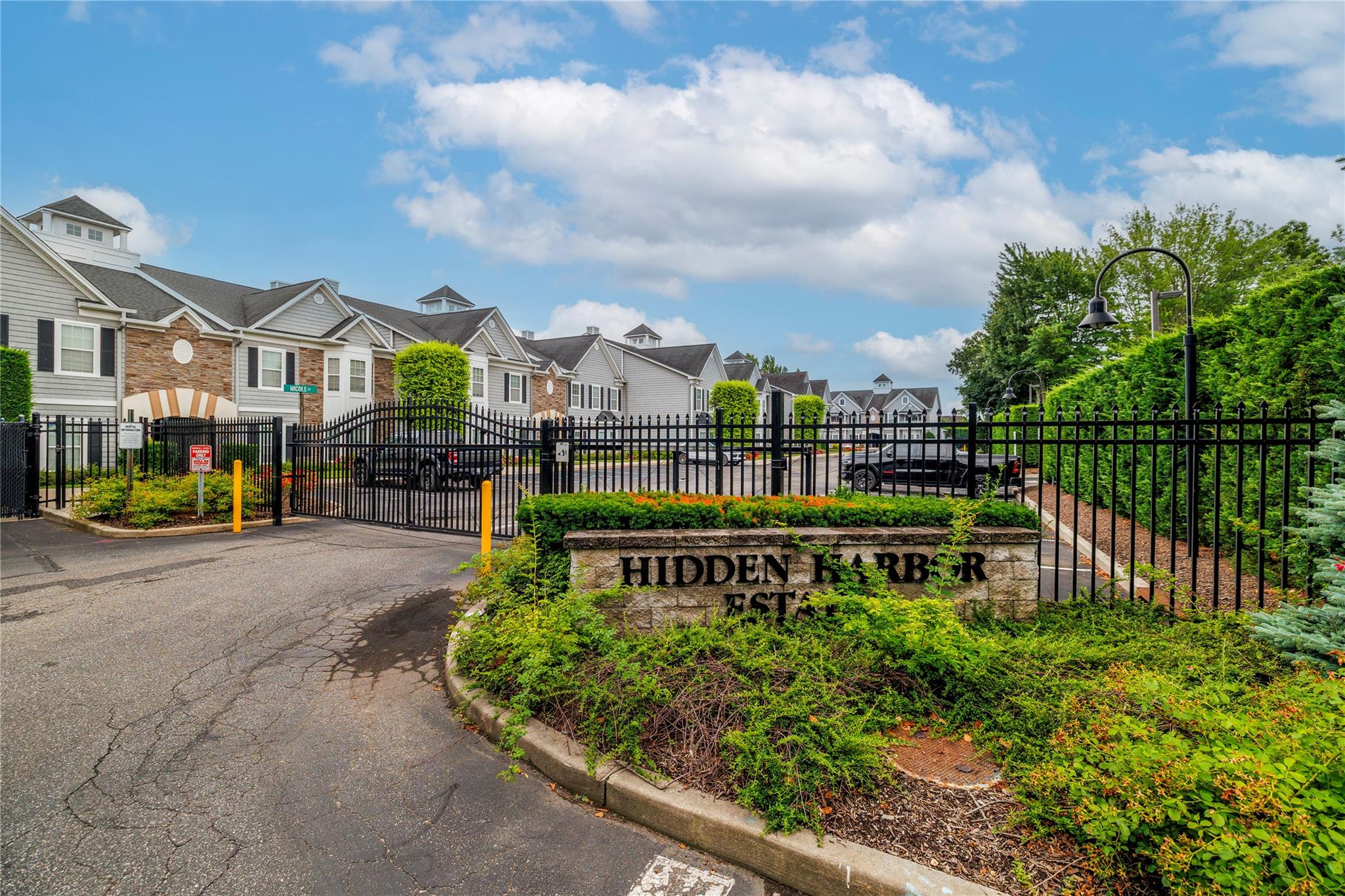 36 Nicole Court, Copiague, NY 11726