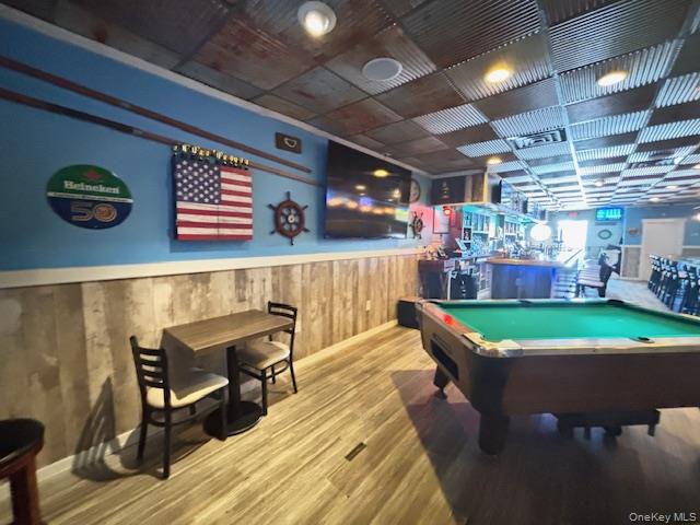 168 E Montauk Highway # 168, Lindenhurst, NY 11757