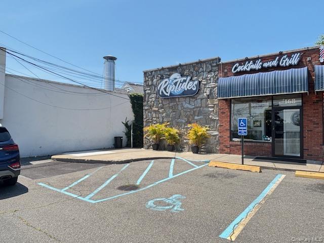 168 E Montauk Highway # 168, Lindenhurst, NY 11757