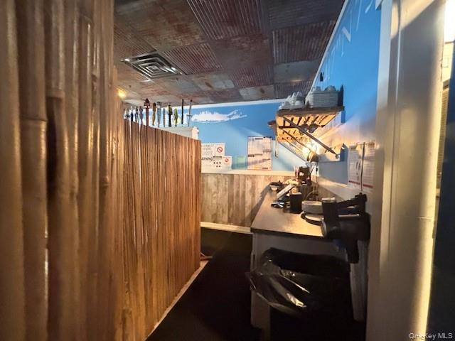 168 E Montauk Highway # 168, Lindenhurst, NY 11757