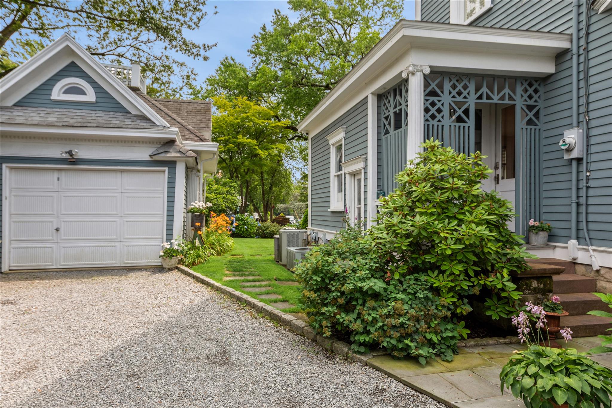 28 Shore Road, Douglaston, NY 11363