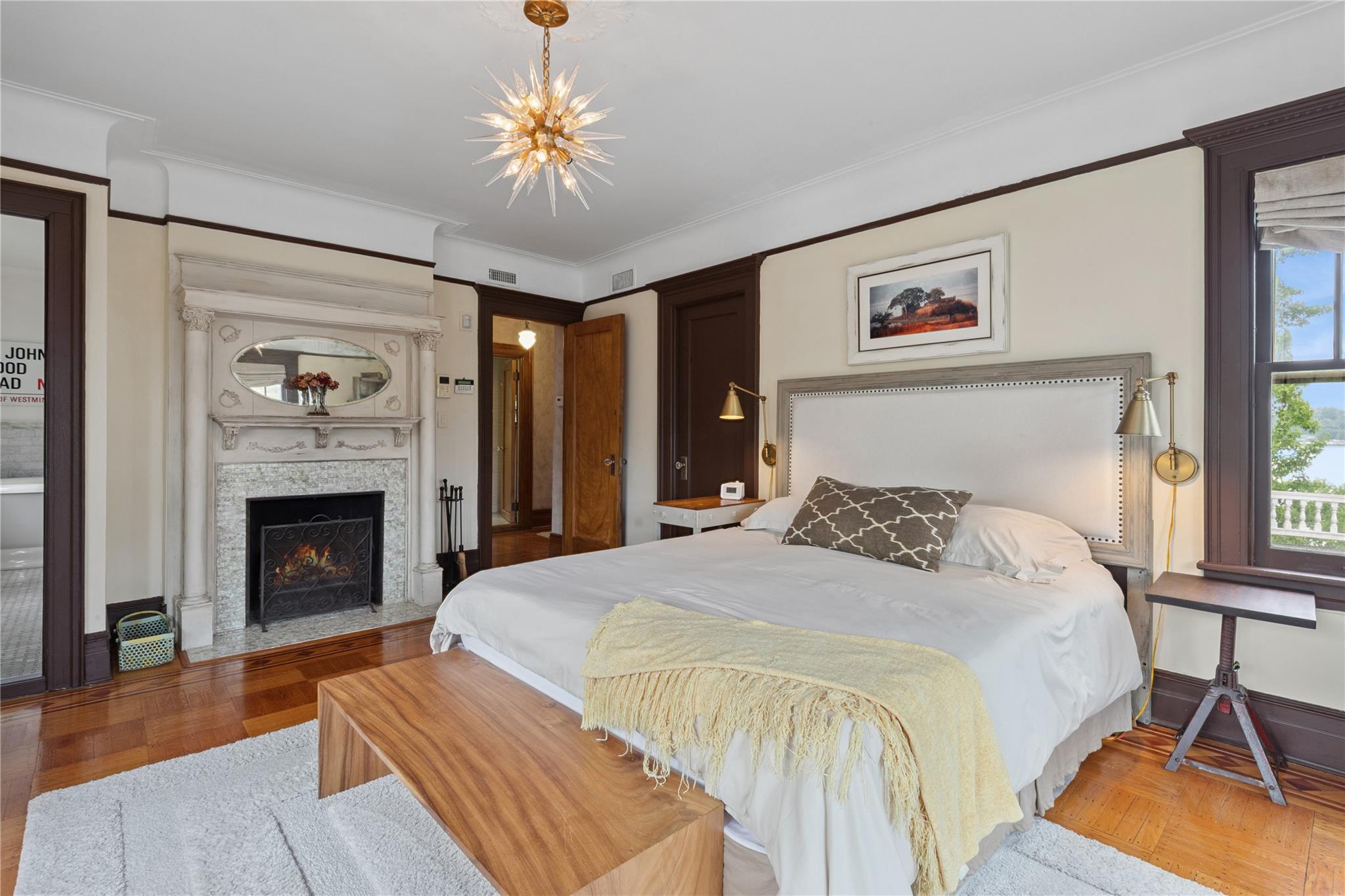 28 Shore Road, Douglaston, NY 11363