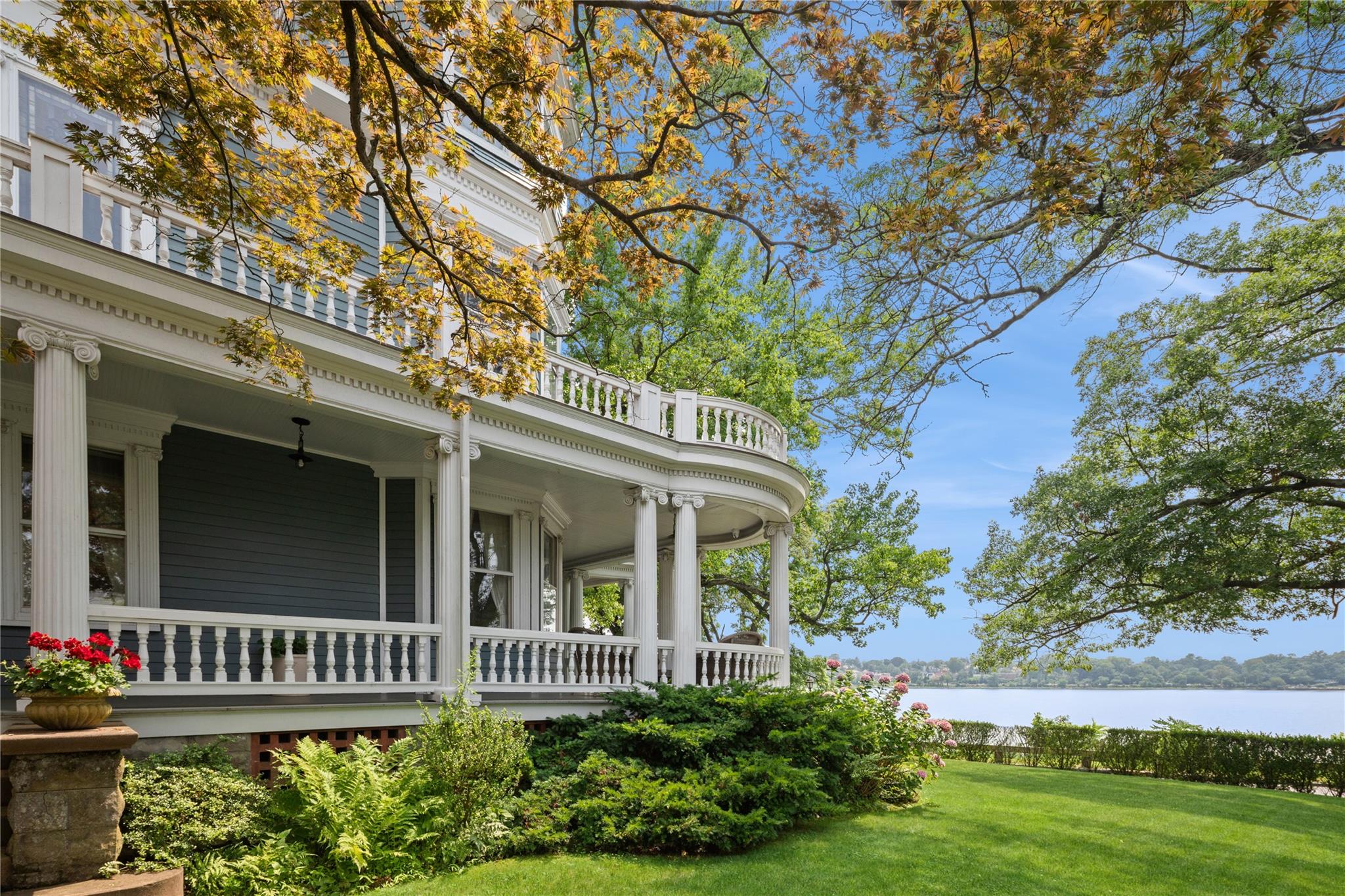 28 Shore Road, Douglaston, NY 11363