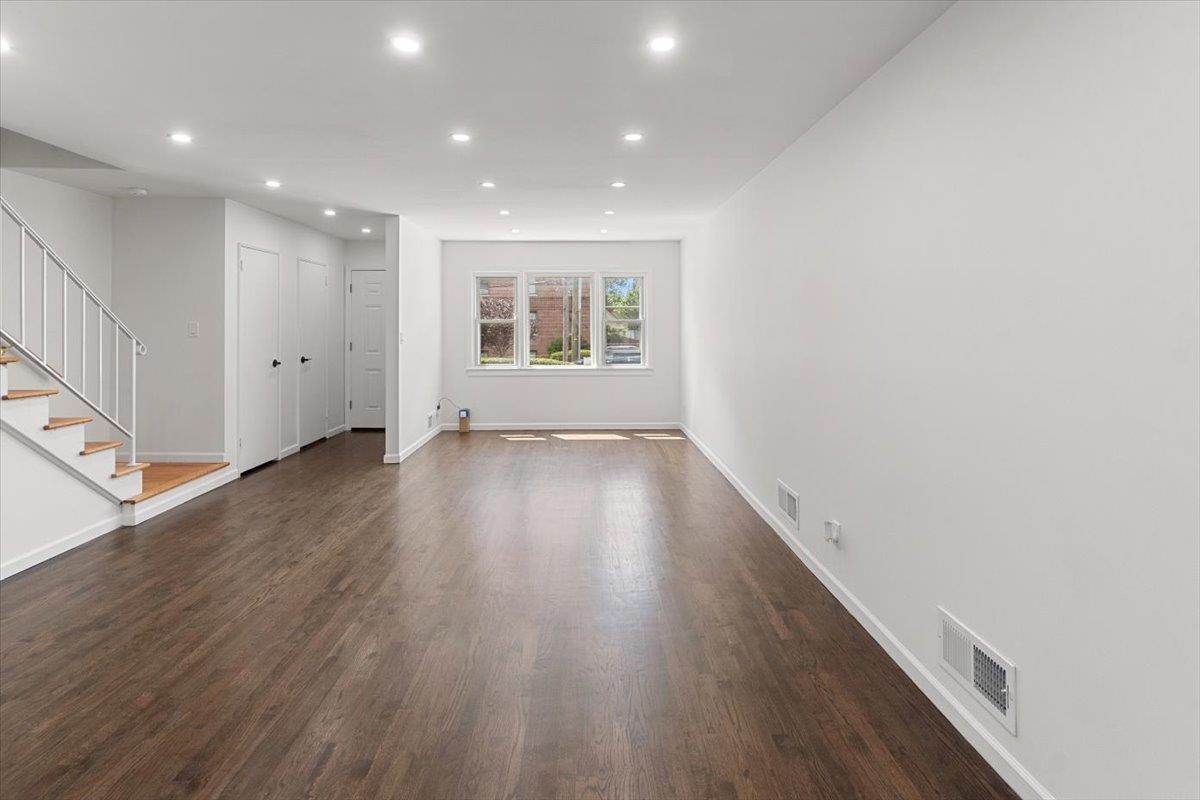 63 N Fulton Avenue, Mount Vernon, NY 10550