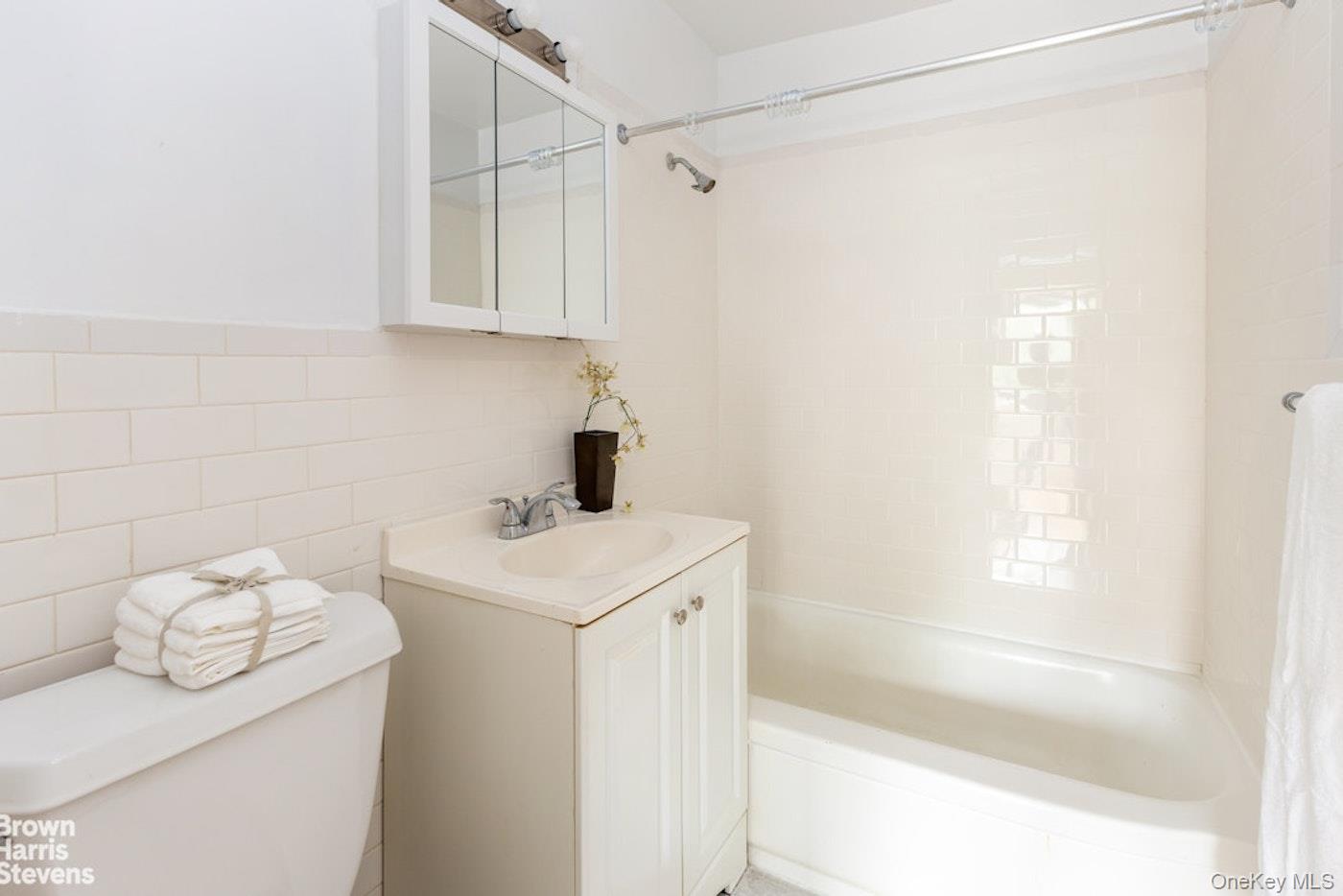 3671 Hudson Manor Terrace # 4F, Bronx, NY 10463