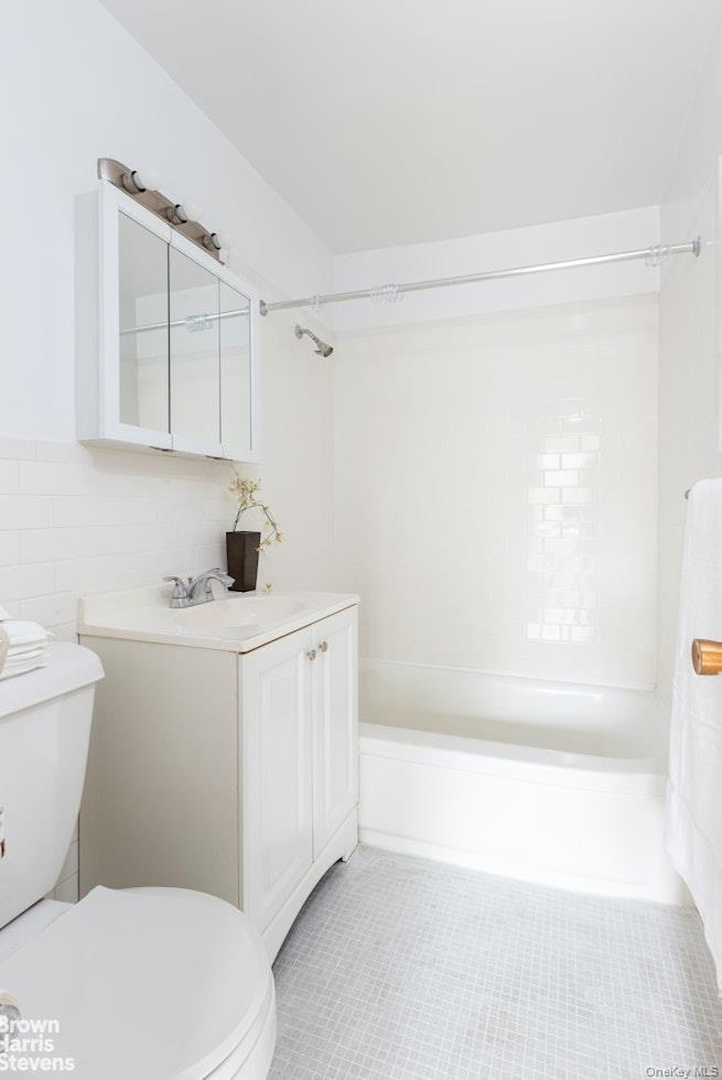 3671 Hudson Manor Terrace # 4F, Bronx, NY 10463