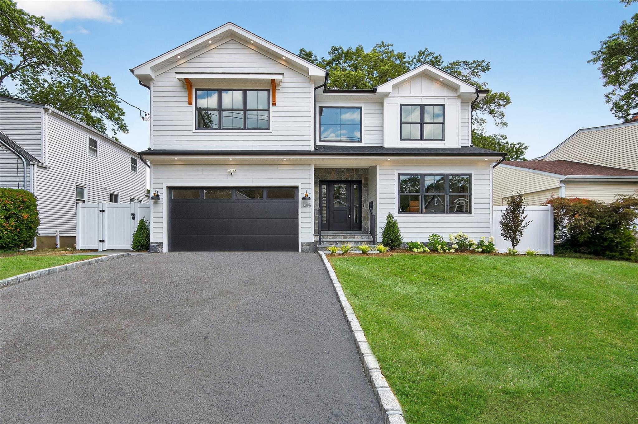 1585A Dewey Avenue, North Bellmore, NY 11710
