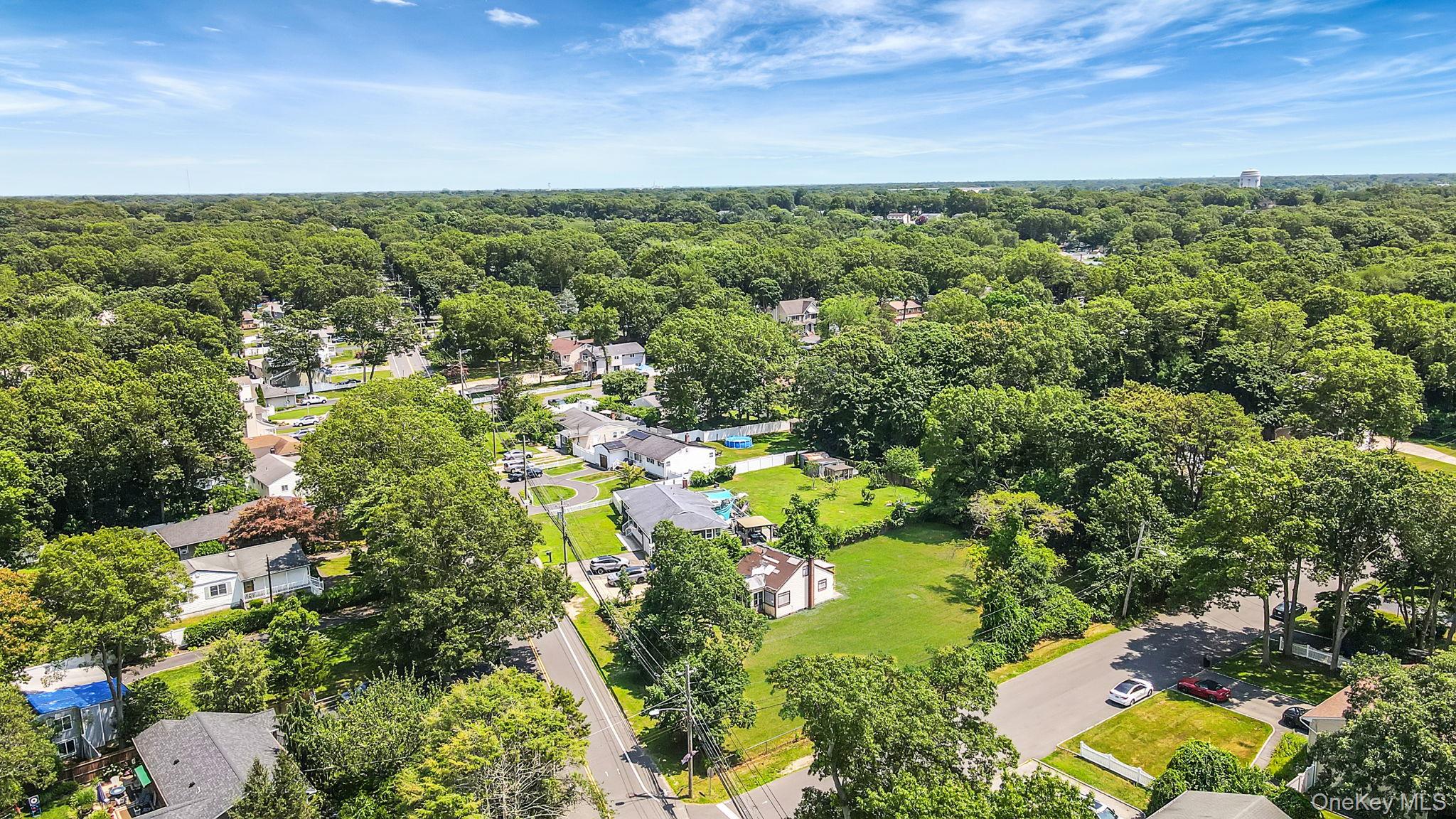 318 B Johnson Avenue, Ronkonkoma, NY 11779