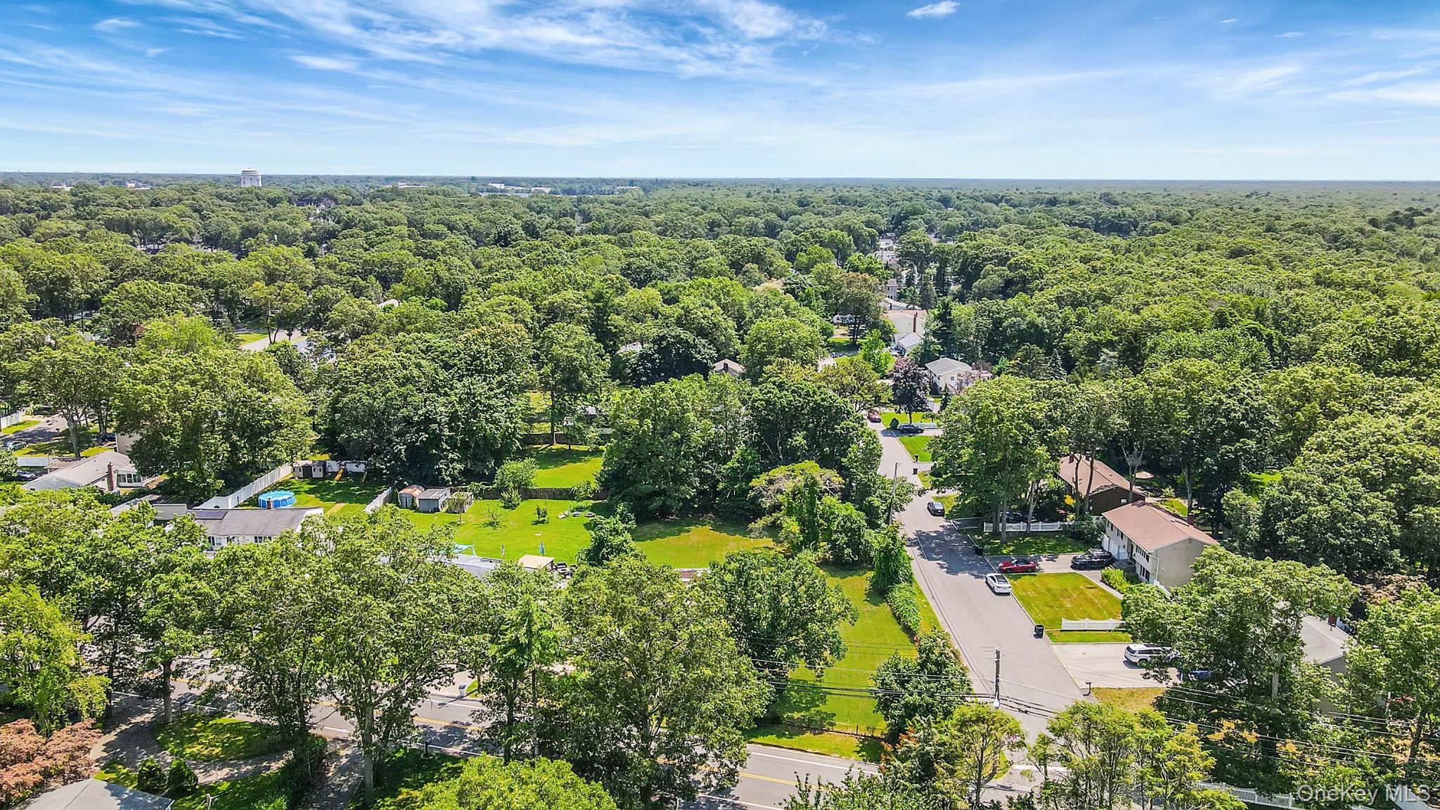 318 B Johnson Avenue, Ronkonkoma, NY 11779