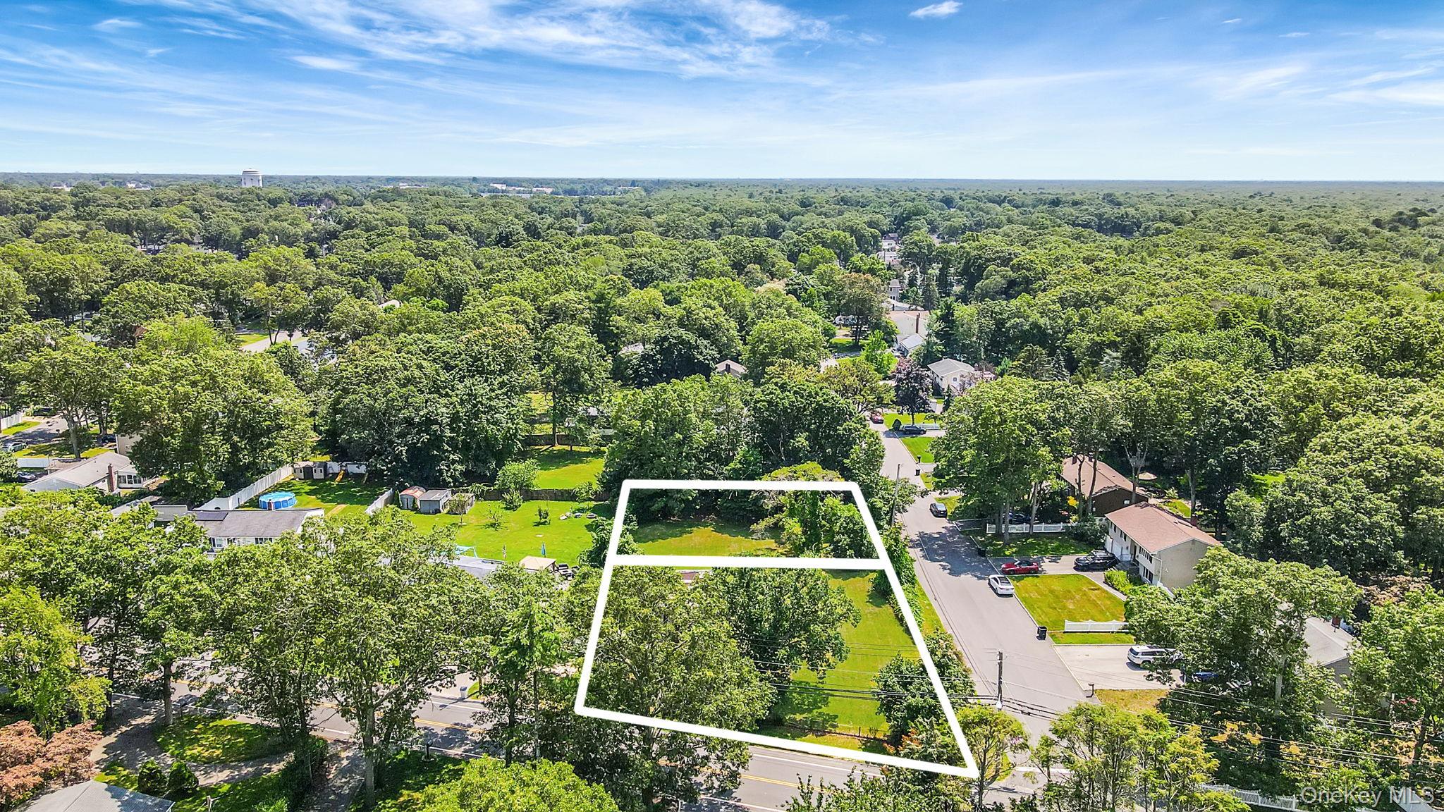 318 B Johnson Avenue, Ronkonkoma, NY 11779