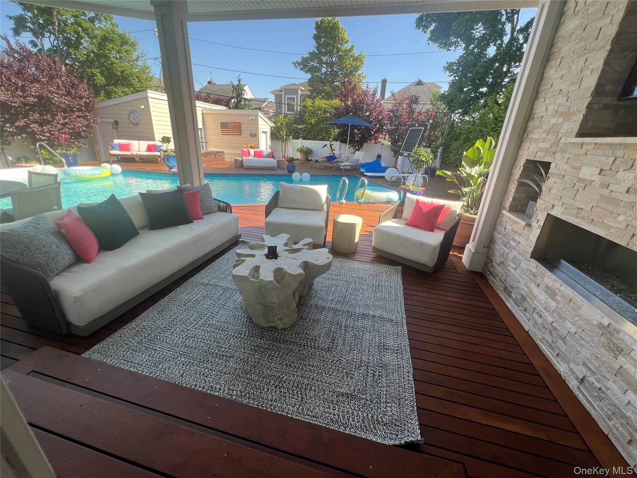 450 W Bay Drive, Long Beach, NY 11561