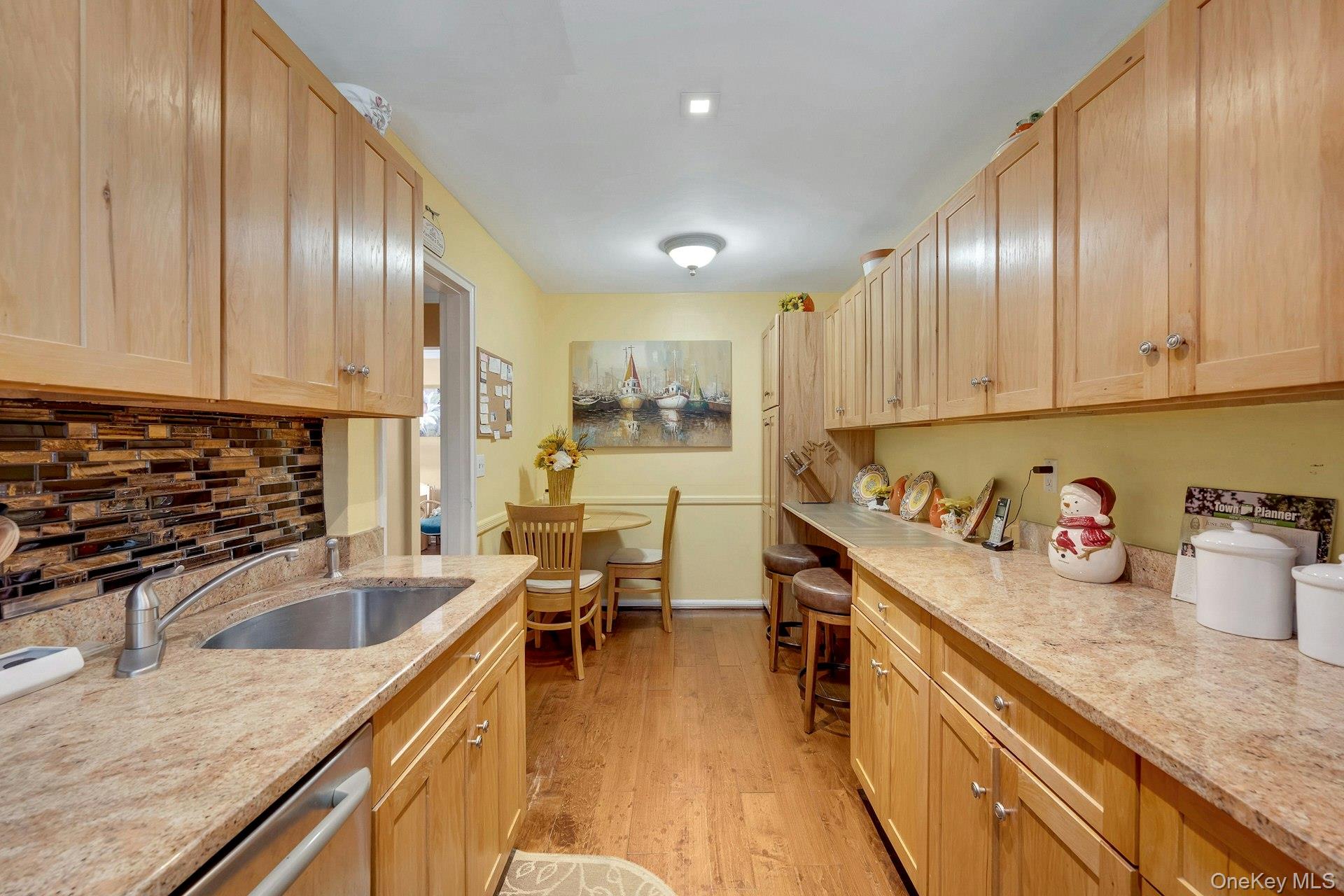 124 Robins # 124, New Rochelle, NY 10801