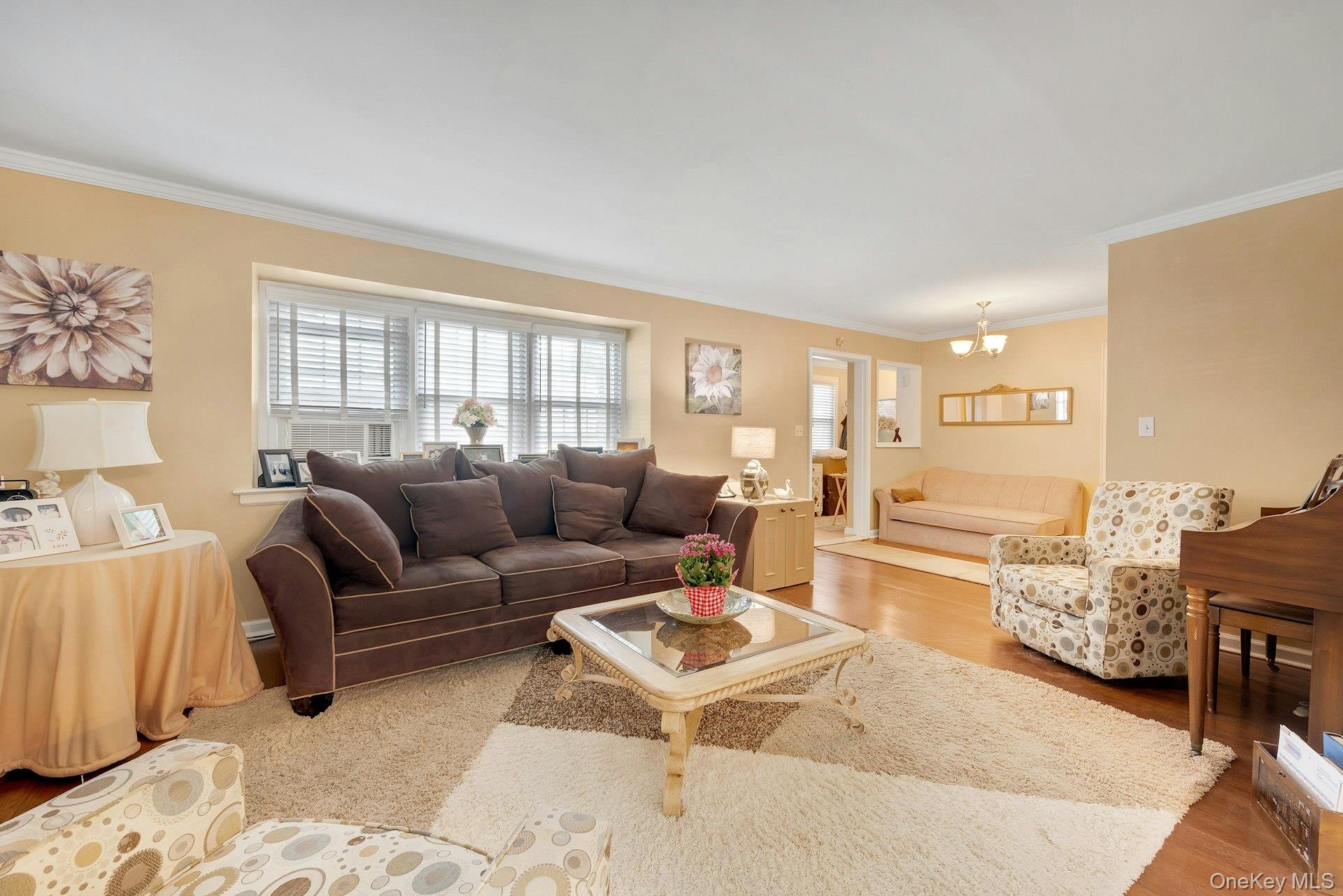 124 Robins # 124, New Rochelle, NY 10801