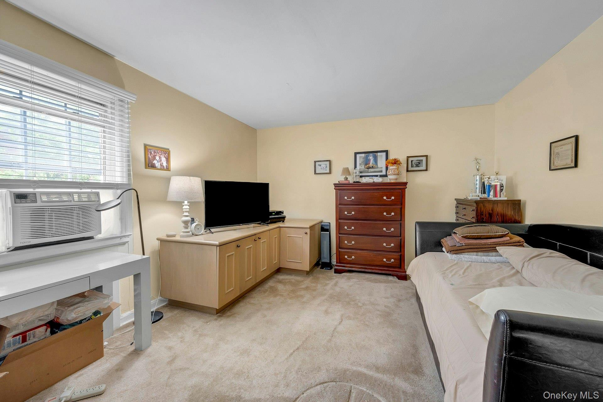 124 Robins # 124, New Rochelle, NY 10801